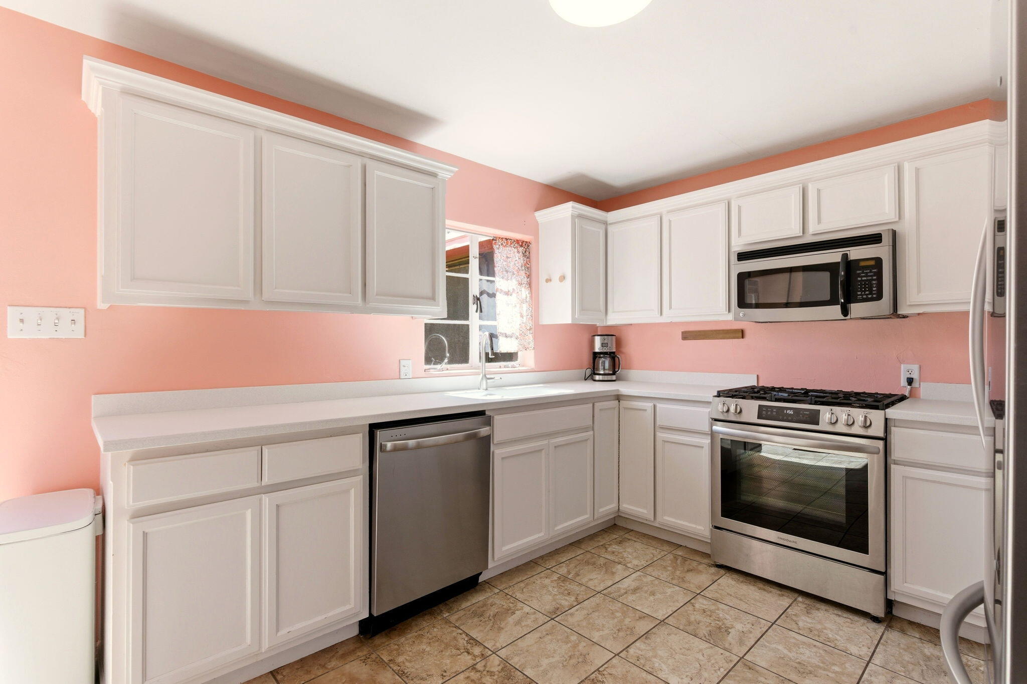 Photo 17 — 3428 Anderson Avenue SE
