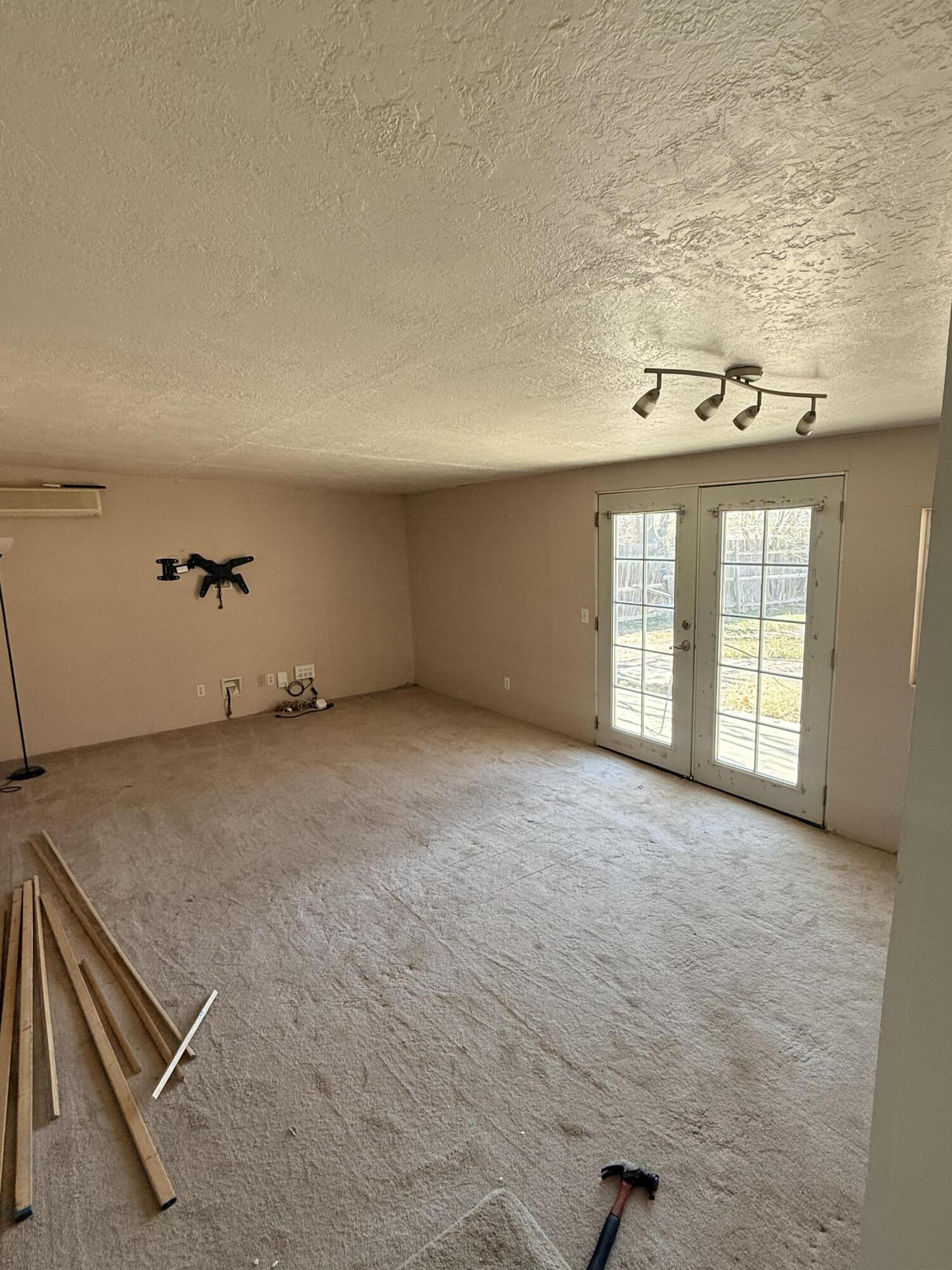 Photo 5 — 1912 Chaparral Drive