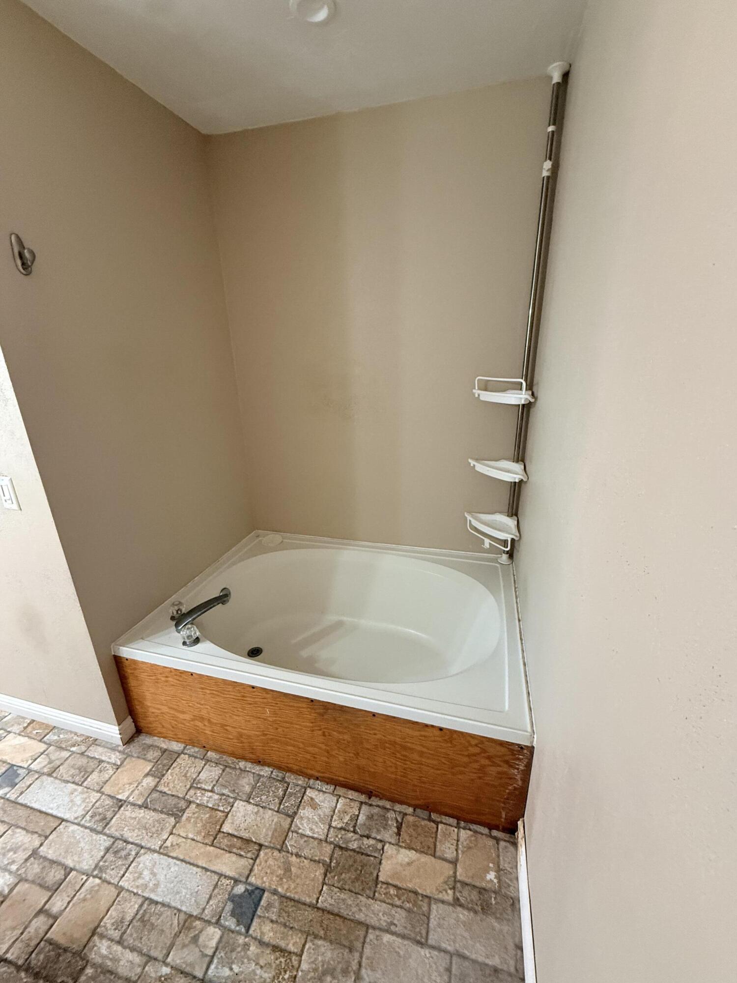 Photo 15 — 1912 Chaparral Drive