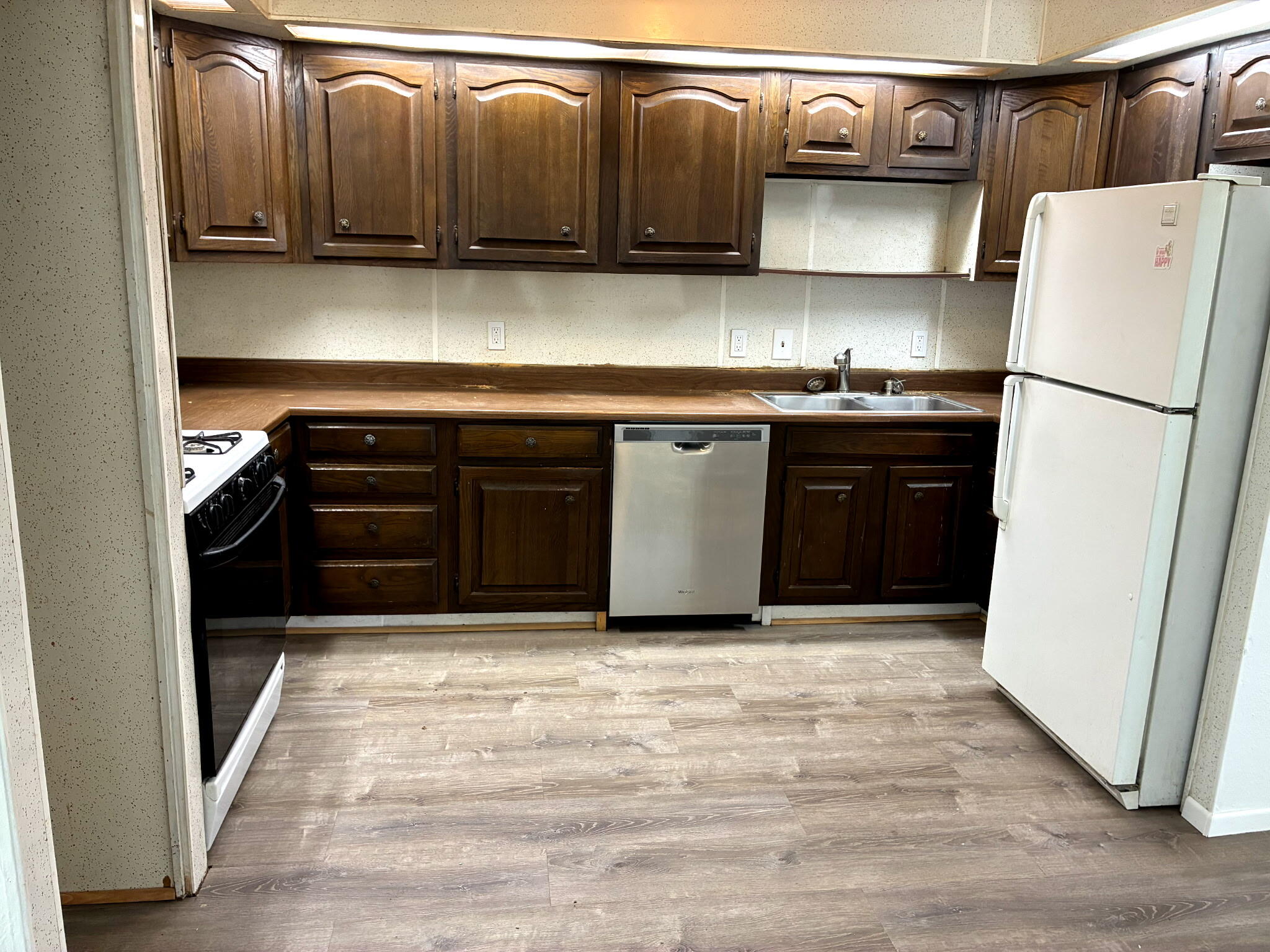Photo 18 — 1912 Chaparral Drive