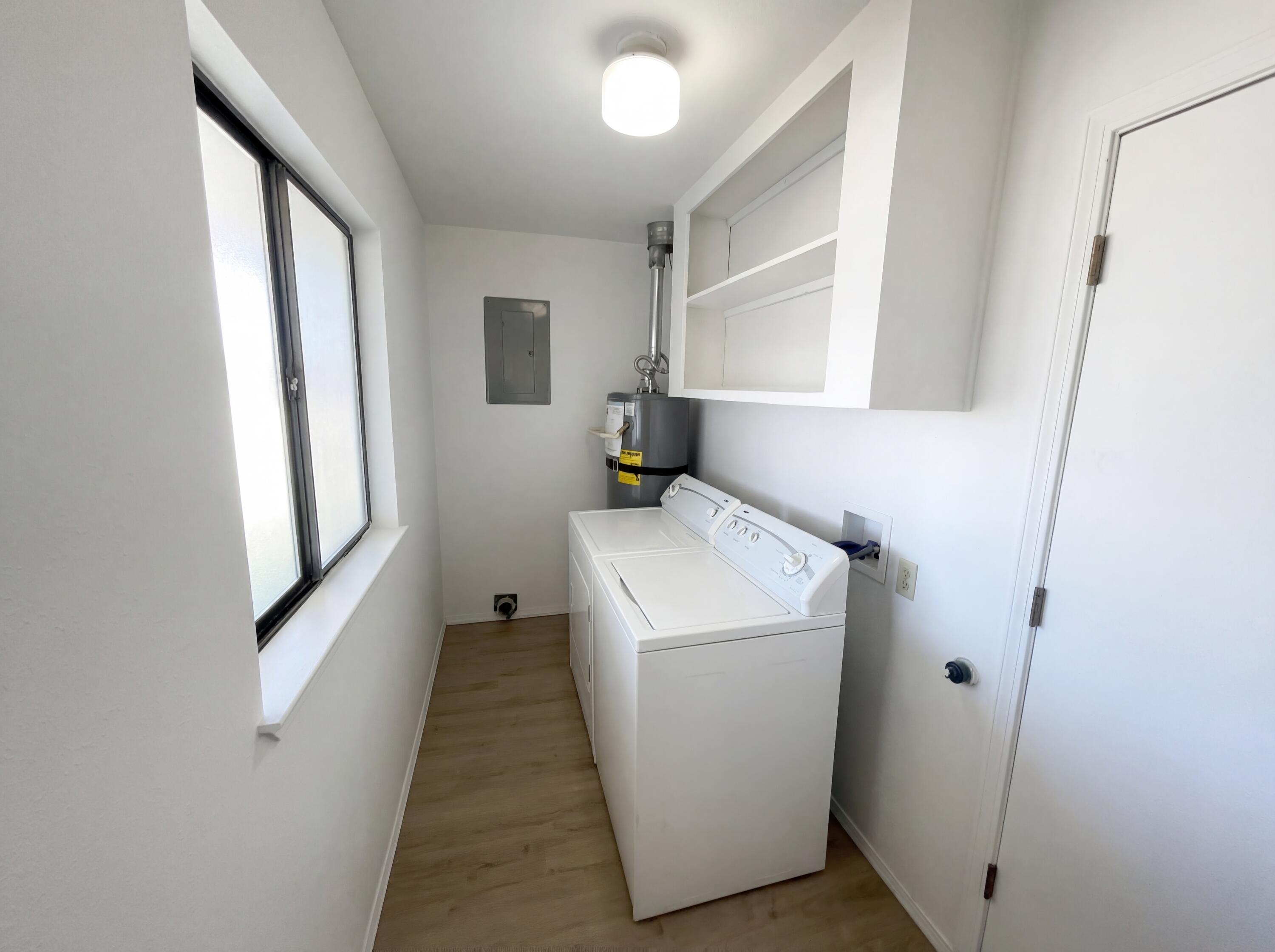 Photo 4 — 1229 Kirby Street NE