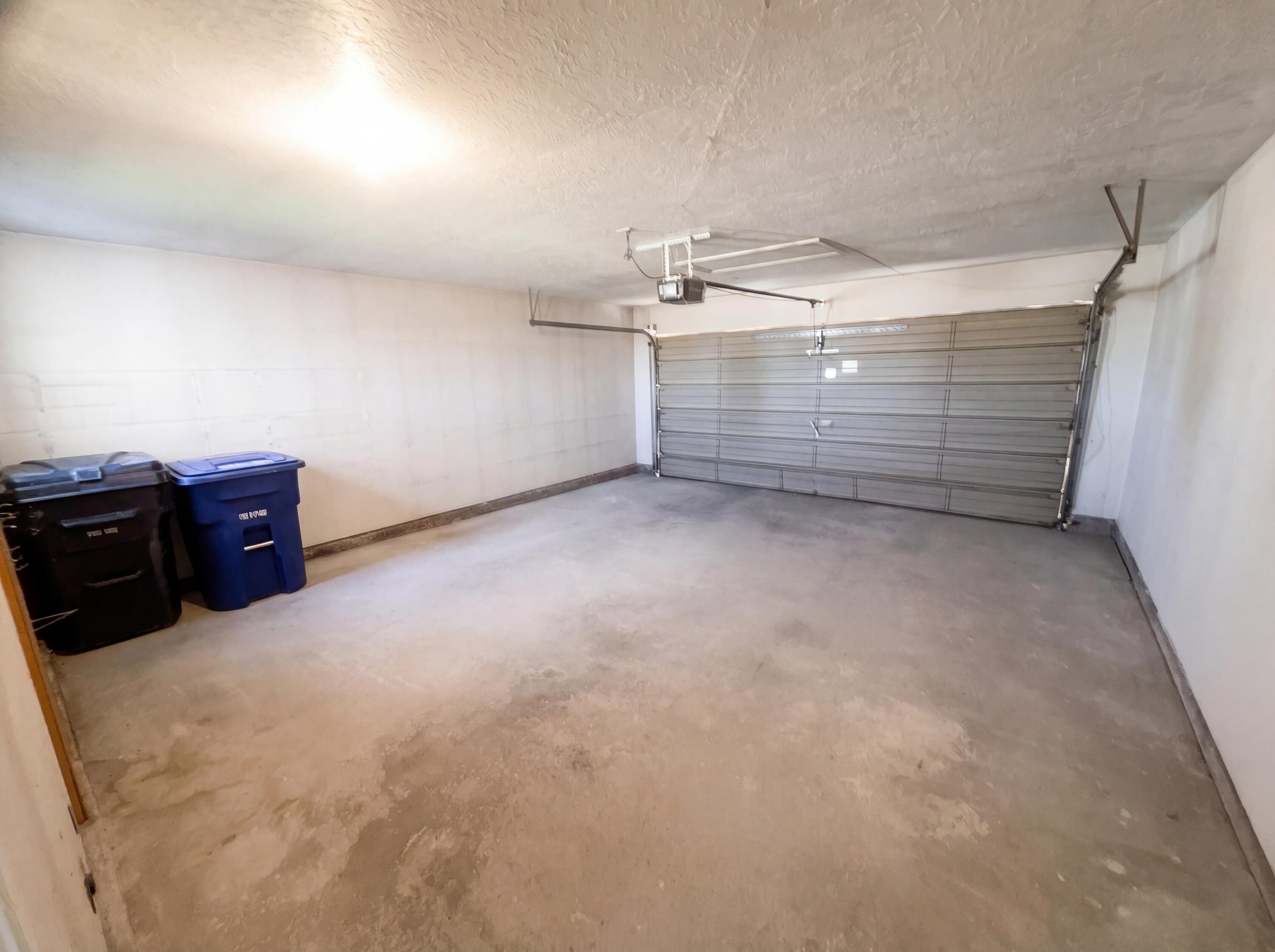 Photo 5 — 1229 Kirby Street NE
