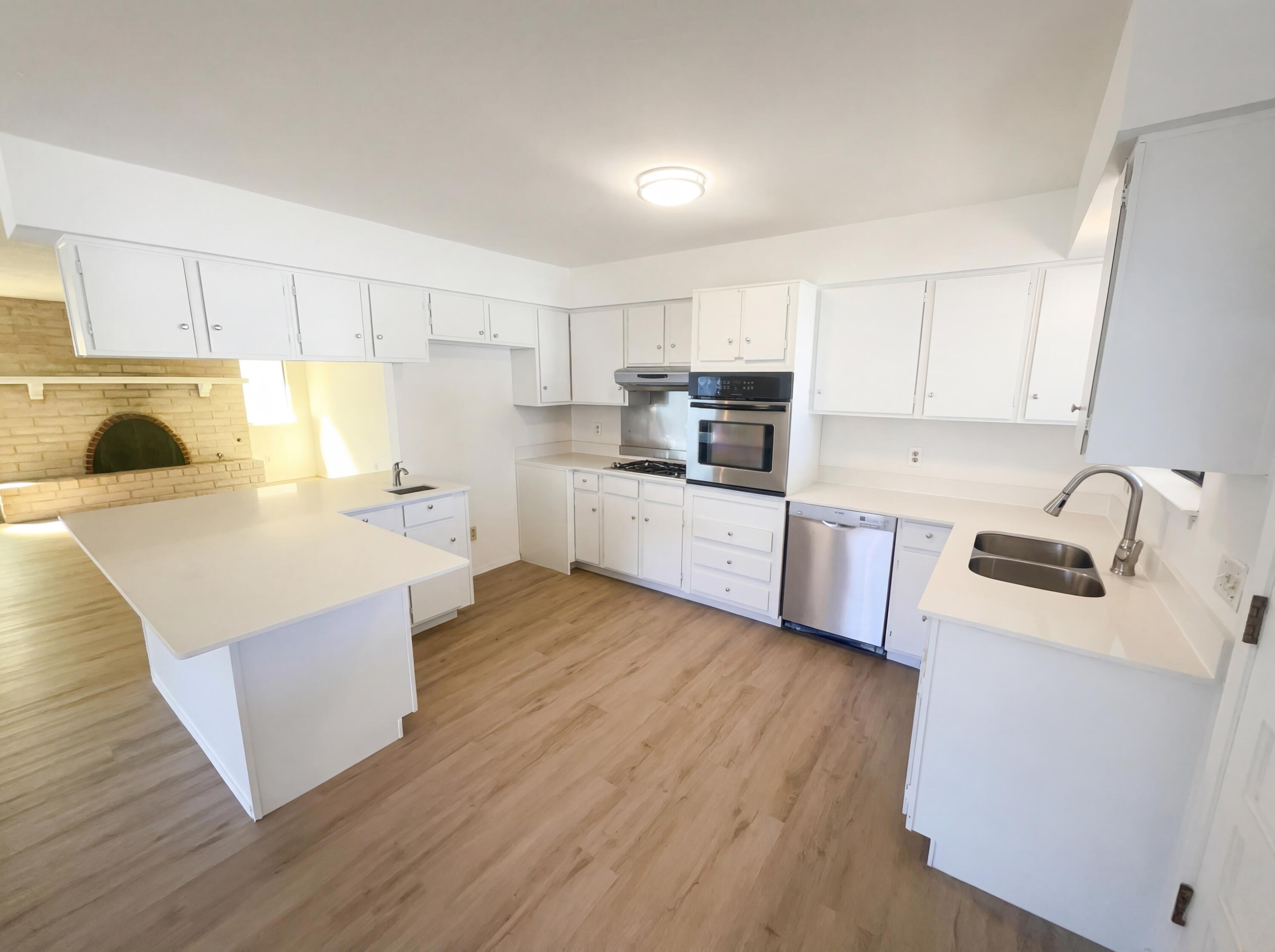 Photo 17 — 1229 Kirby Street NE