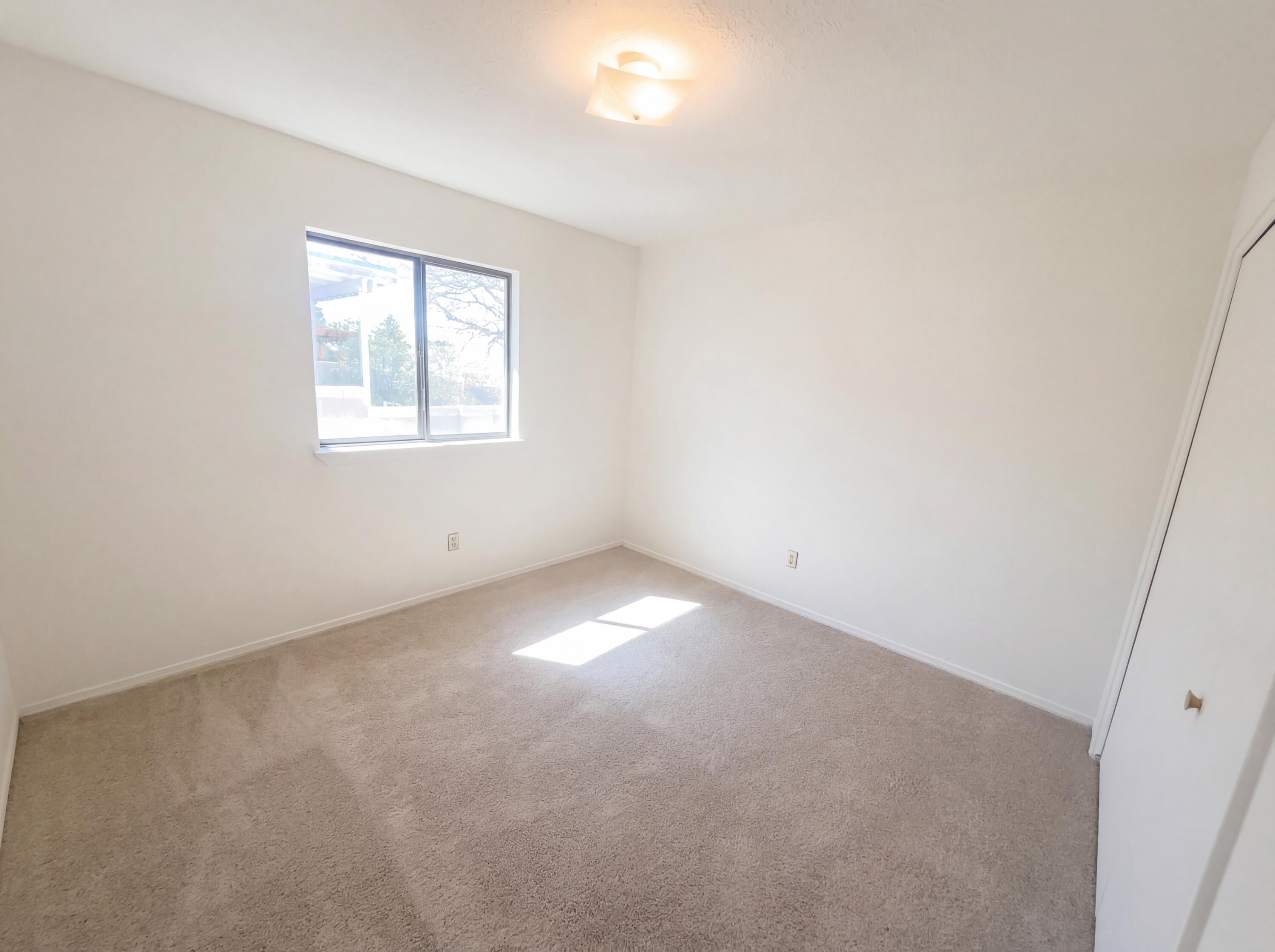 Photo 11 — 1229 Kirby Street NE