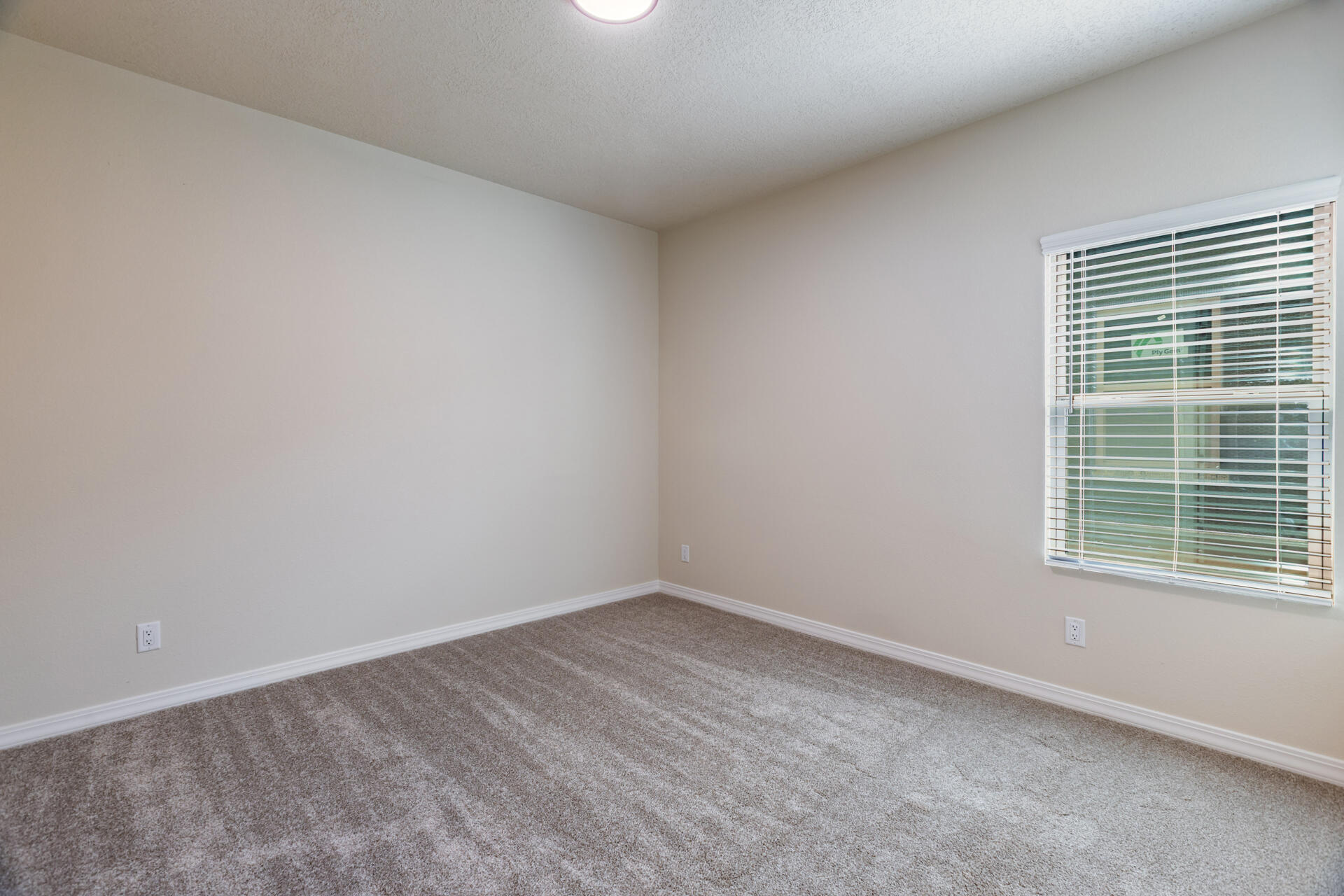Photo 7 — 4855 Manzano Peak Street SW