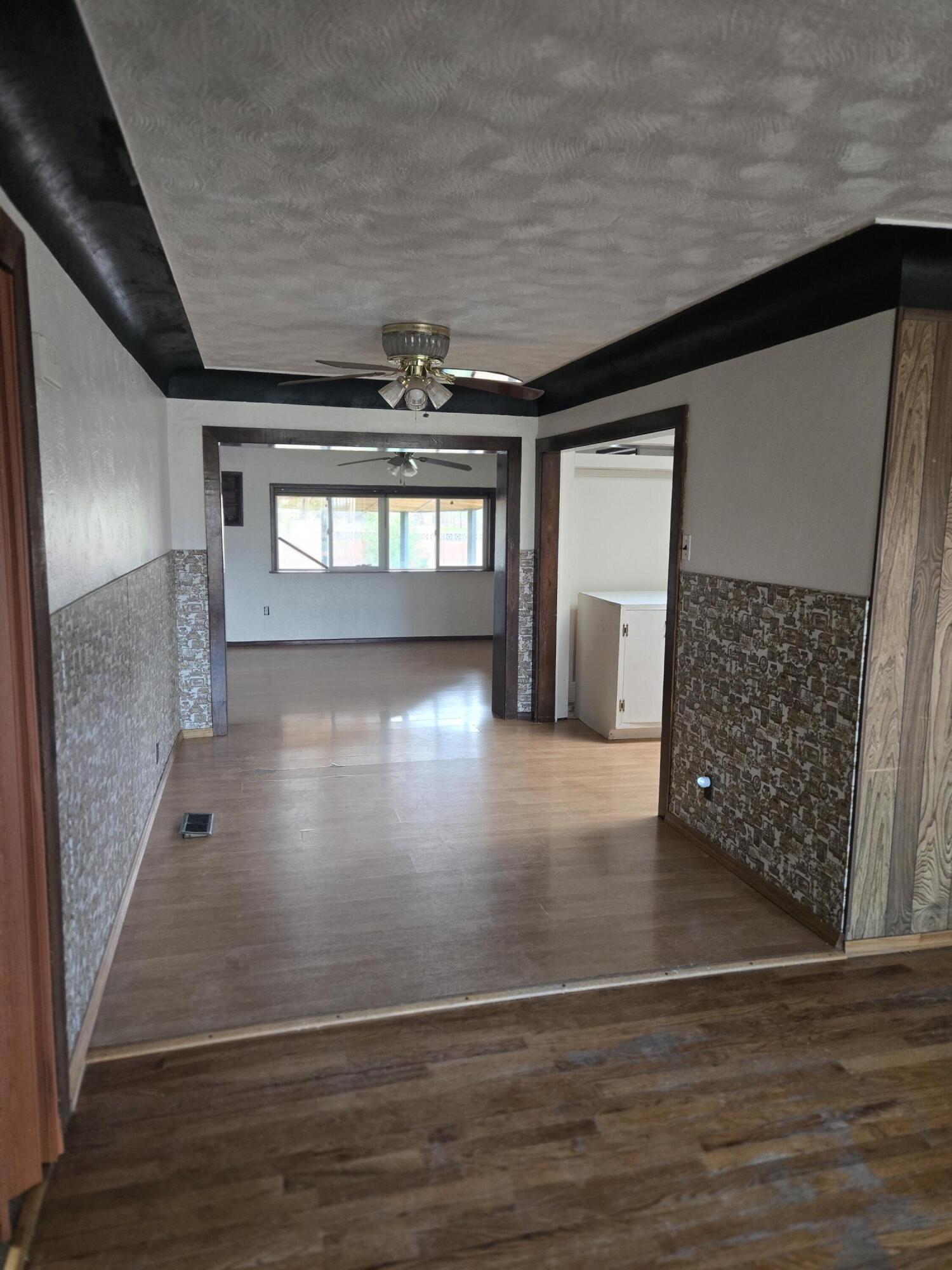 Photo 17 — 411 N Rubennie Place NW