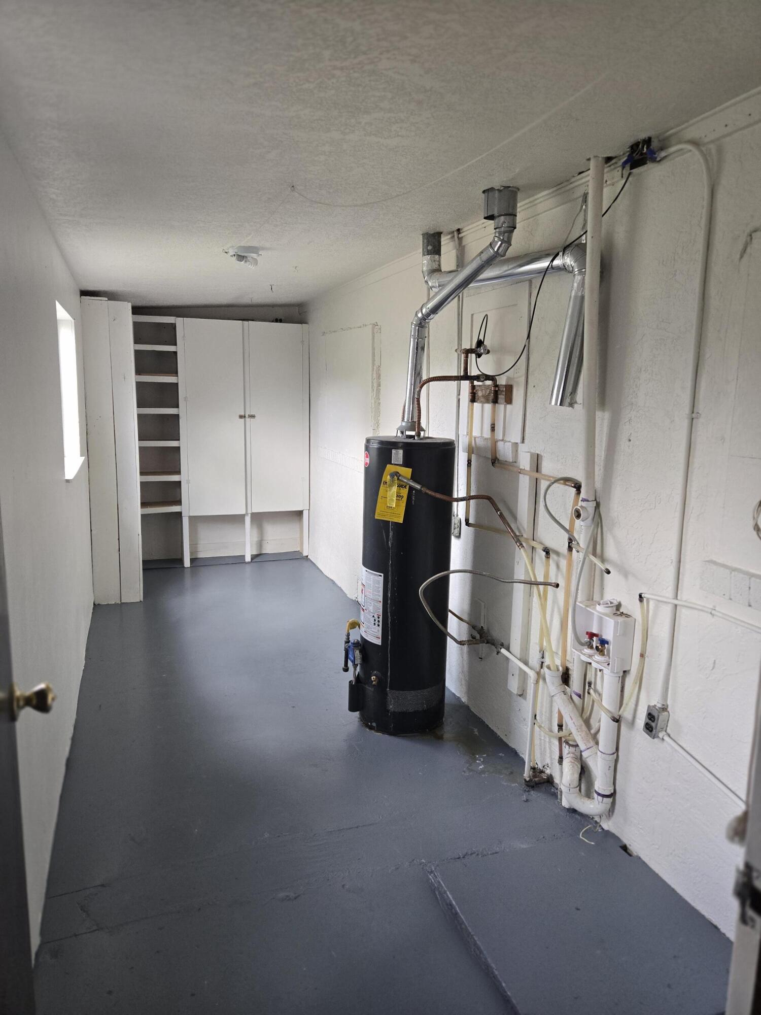 Photo 14 — 411 N Rubennie Place NW