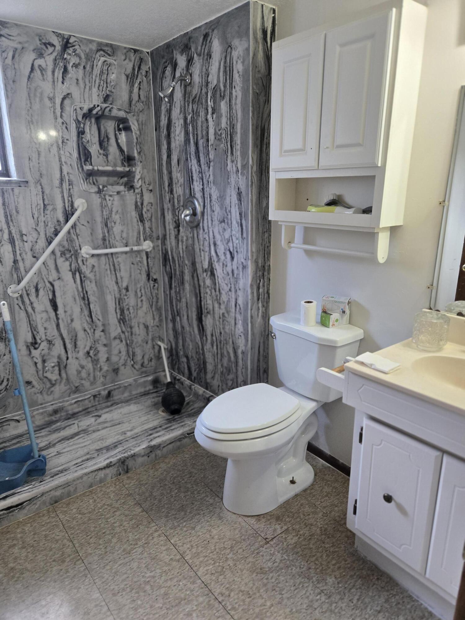 Photo 13 — 411 N Rubennie Place NW