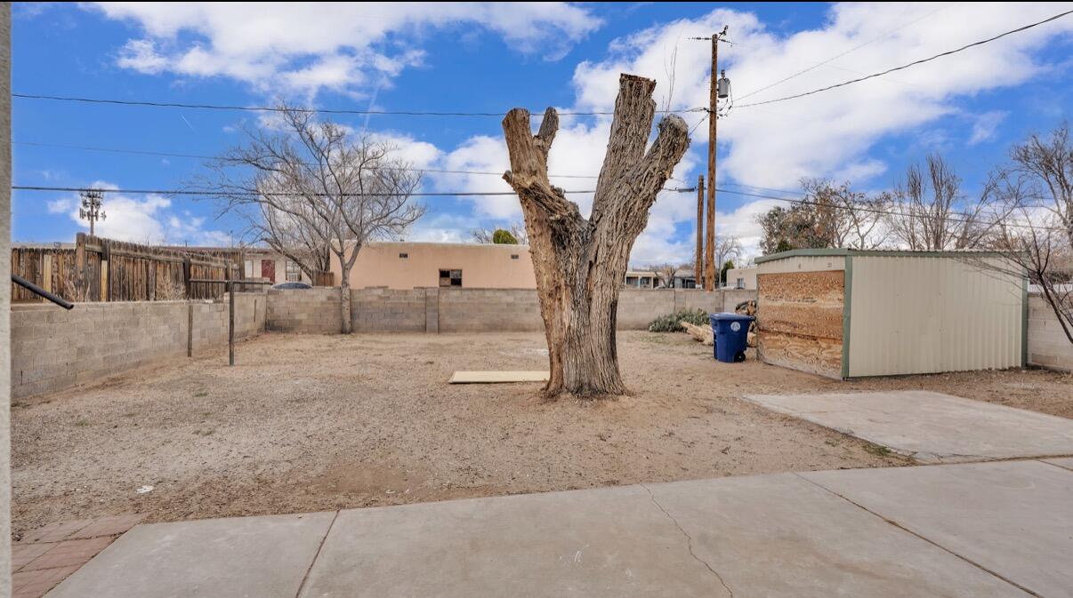 Photo 3 — 1144 Buena Vista Drive SE