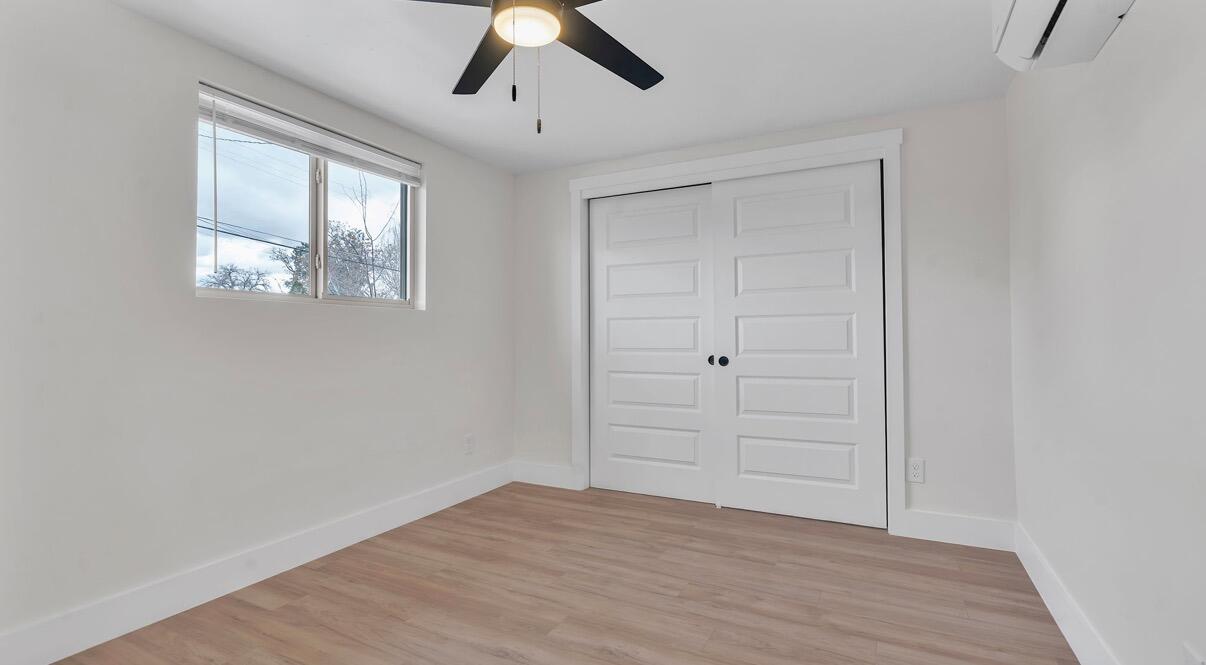 Photo 11 — 1144 Buena Vista Drive SE