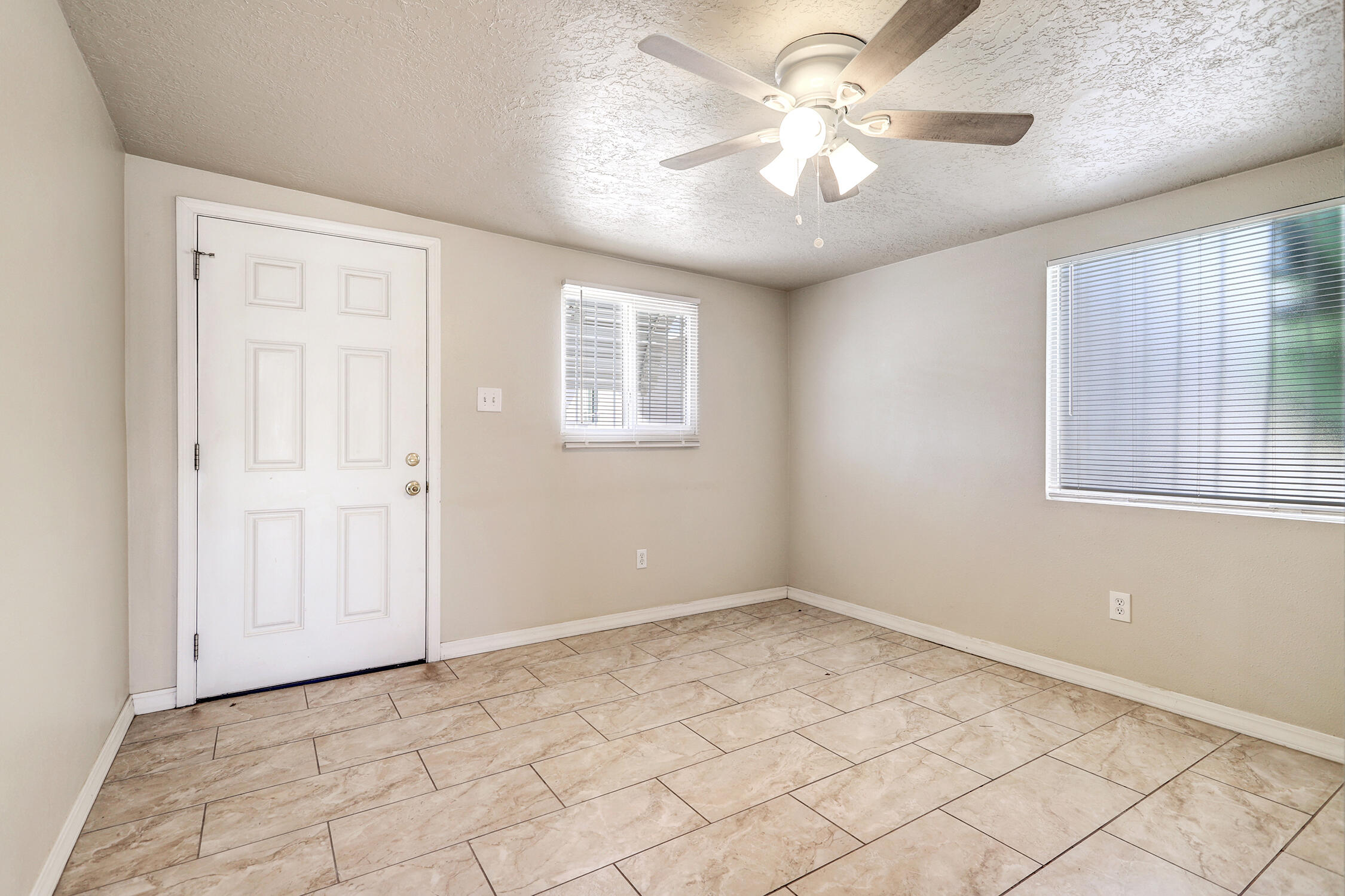 Photo 8 — 4524 5th Street NW