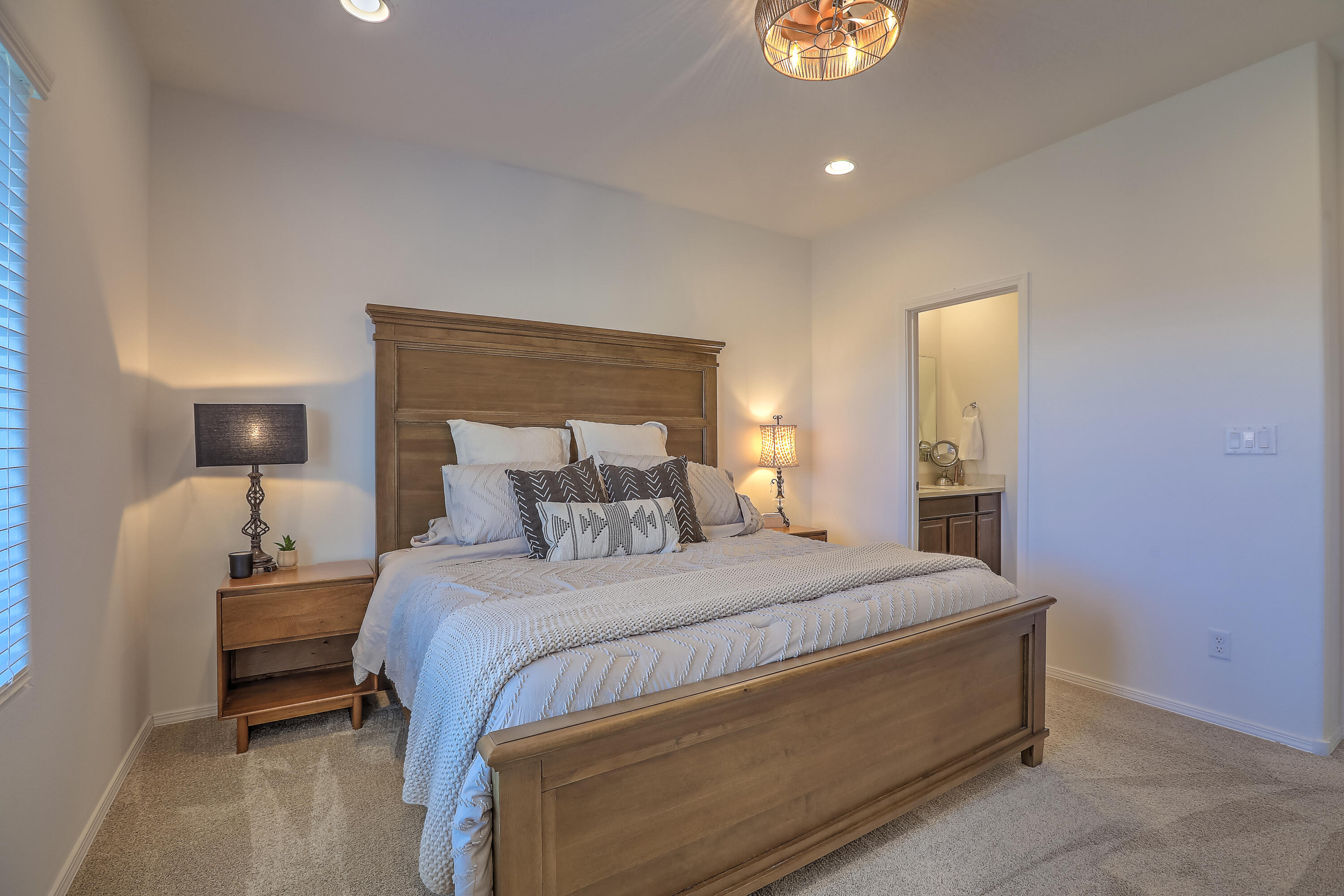 Photo 19 — 233 Spectrum Avenue SW