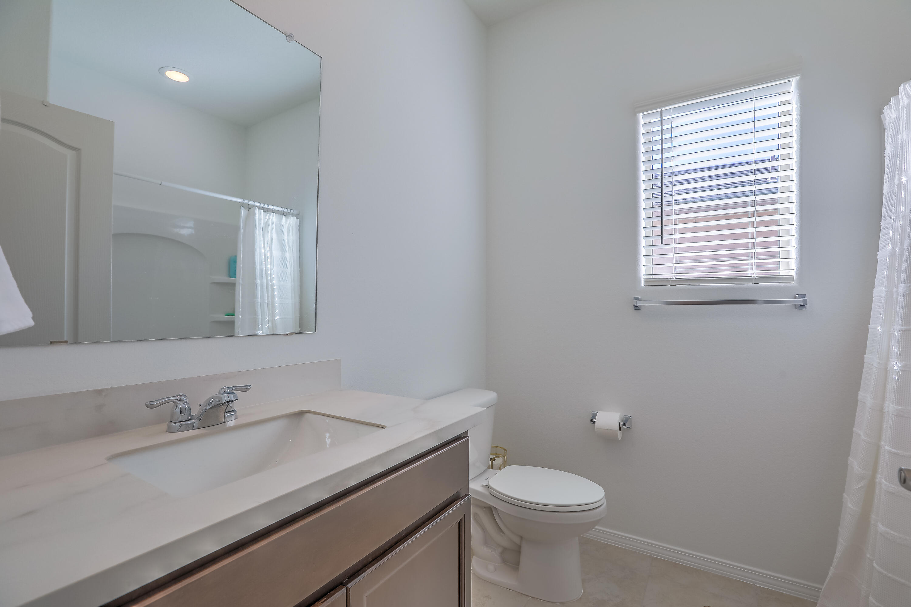 Photo 13 — 233 Spectrum Avenue SW