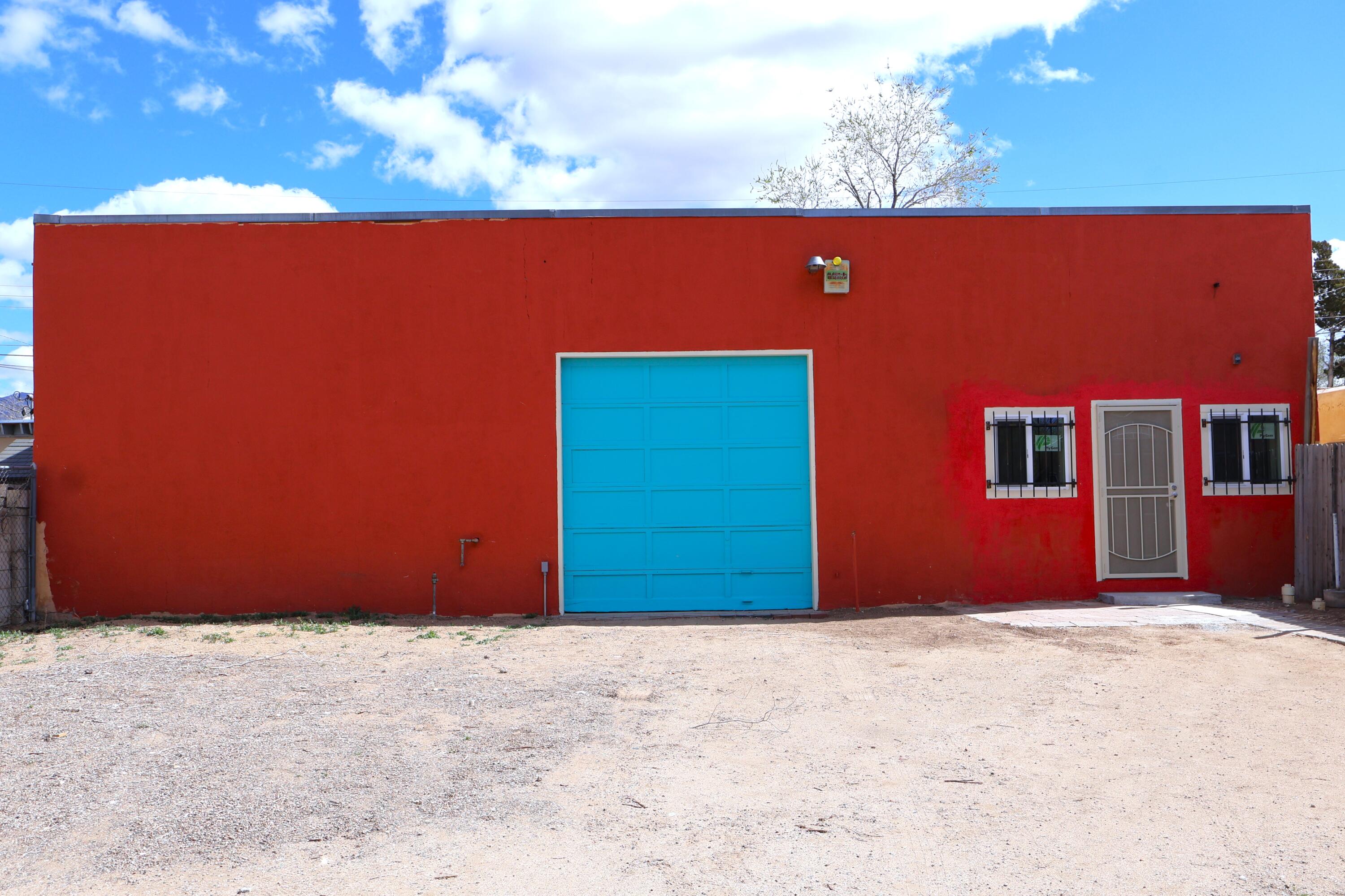 428 Chama Street SE, Albuquerque, NM 87108