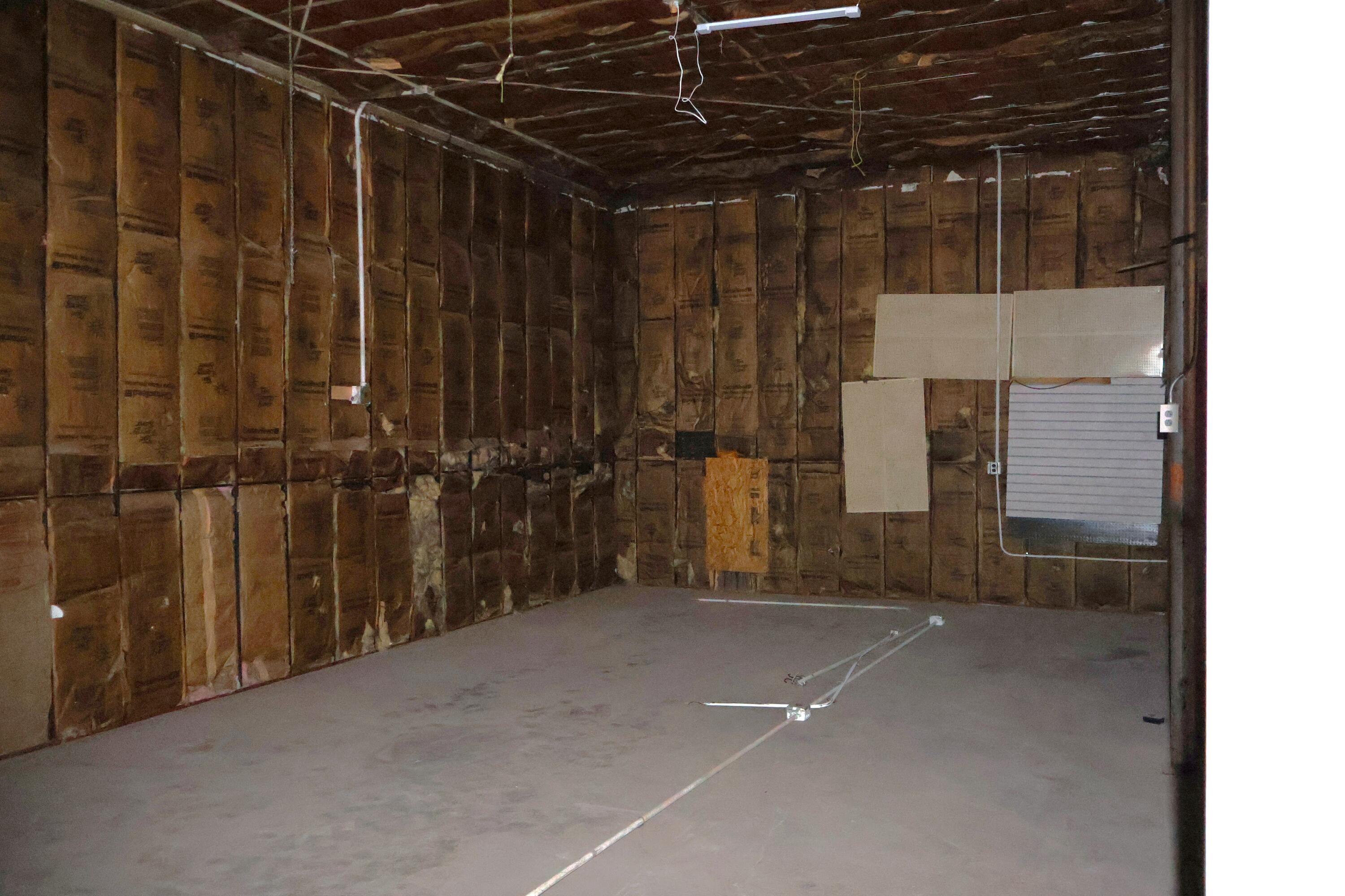 Photo 8 — 428 Chama Street SE