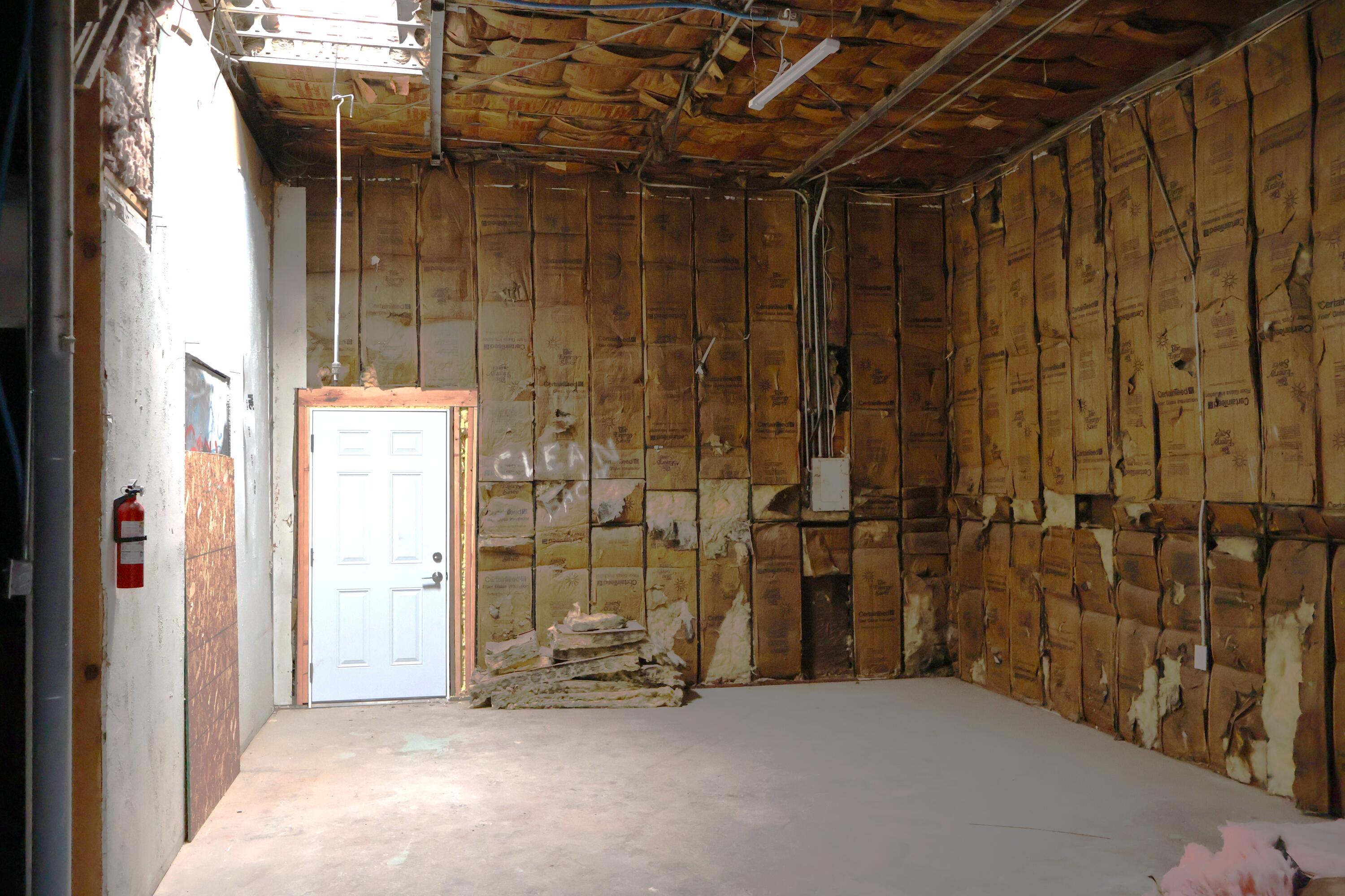 Photo 7 — 428 Chama Street SE