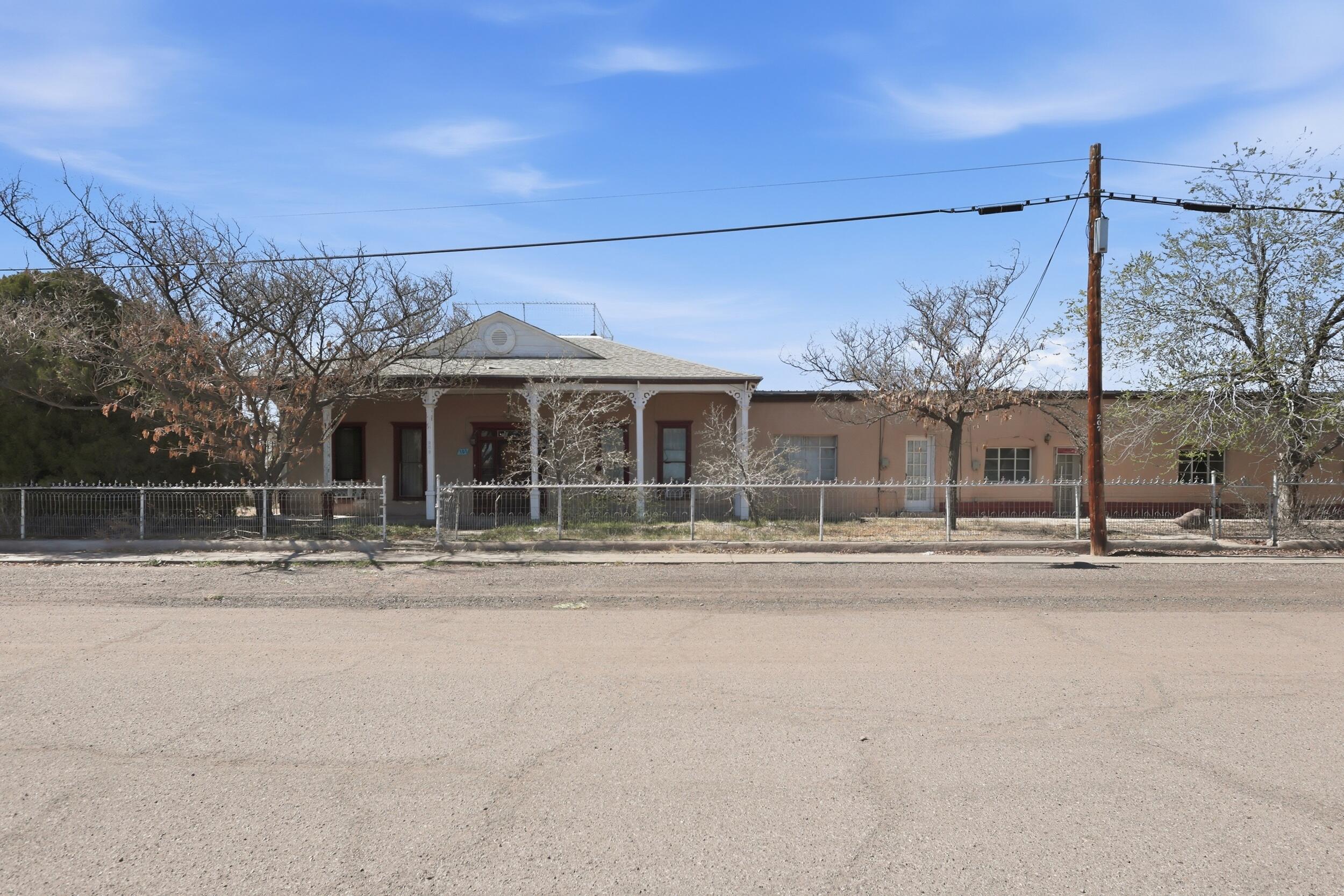 Photo 4 — 303 Eaton Avenue