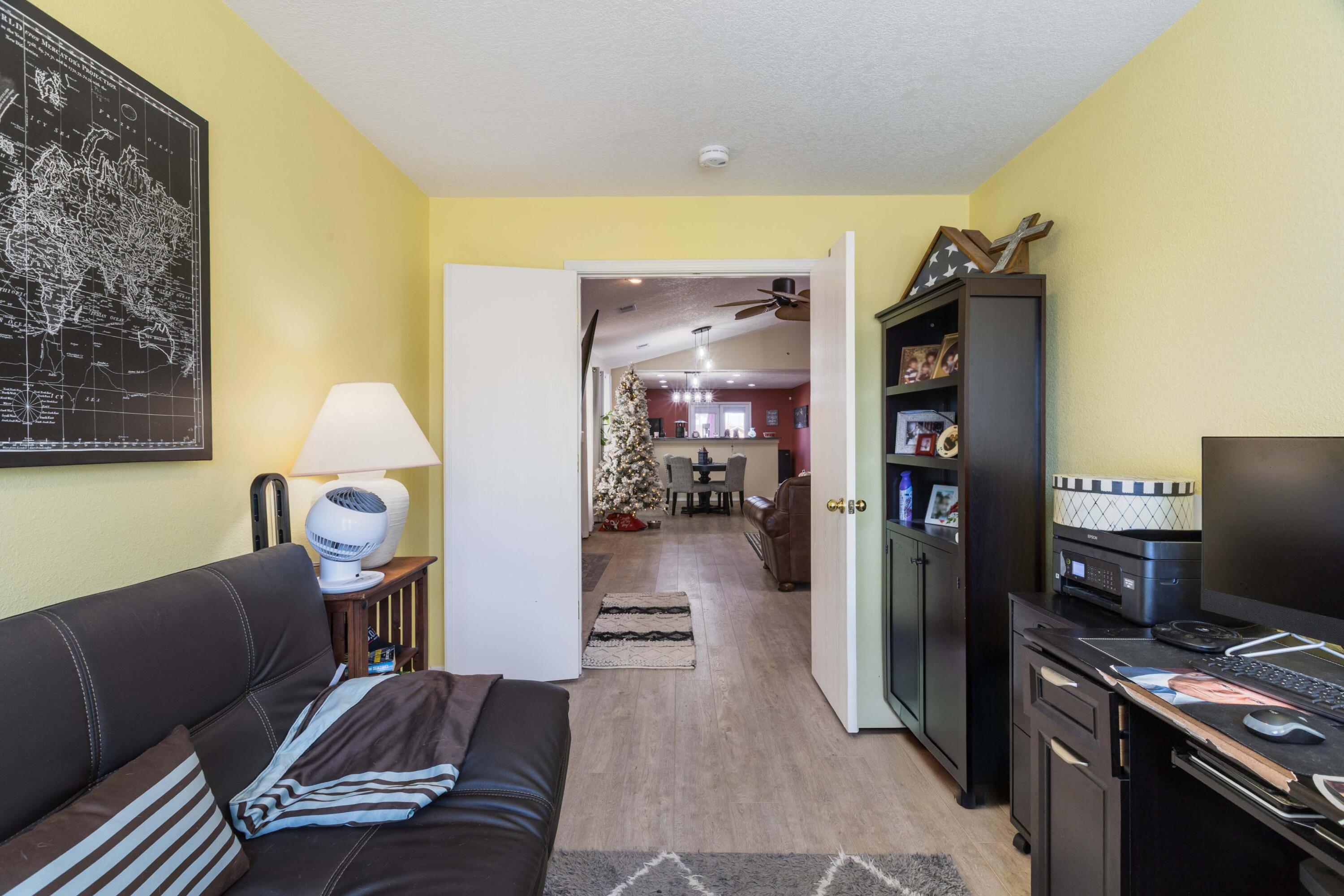 Photo 5 — 1821 Gallinas Road NE