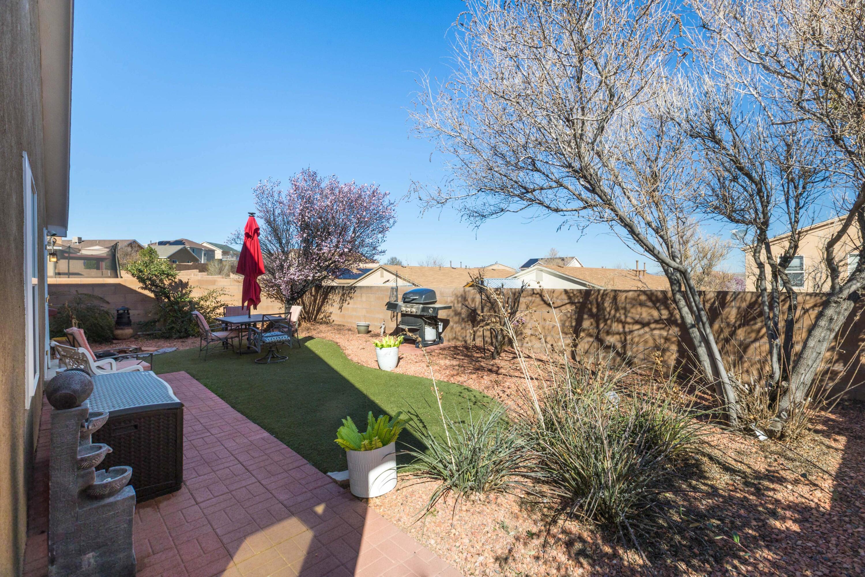 Photo 4 — 1821 Gallinas Road NE