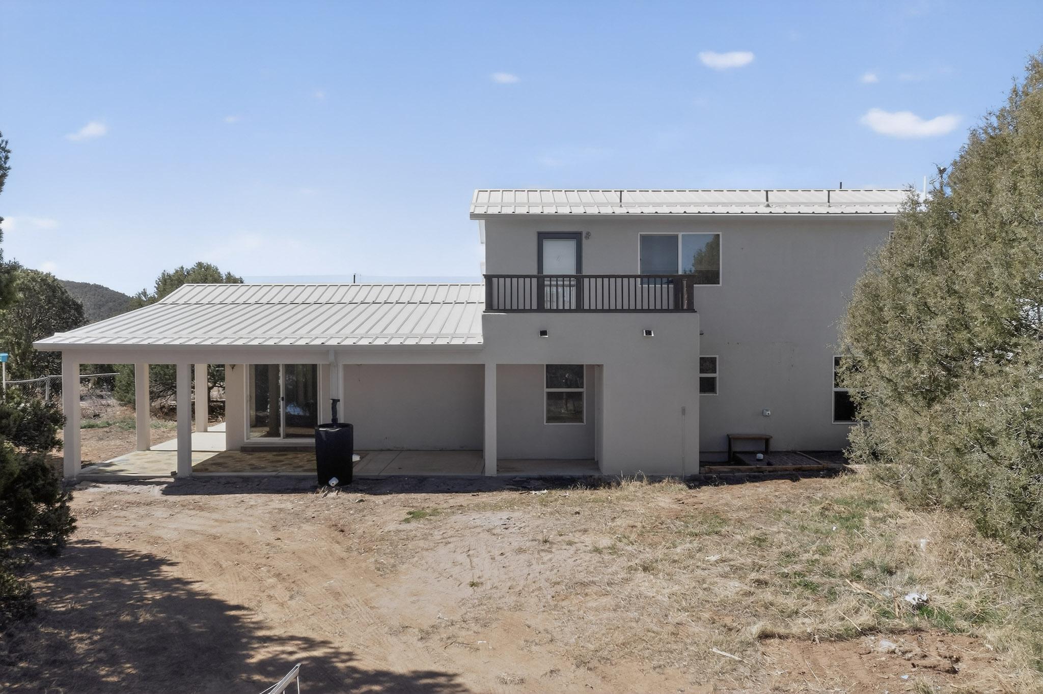 Photo 2 — 26 Juniper Hill Loop