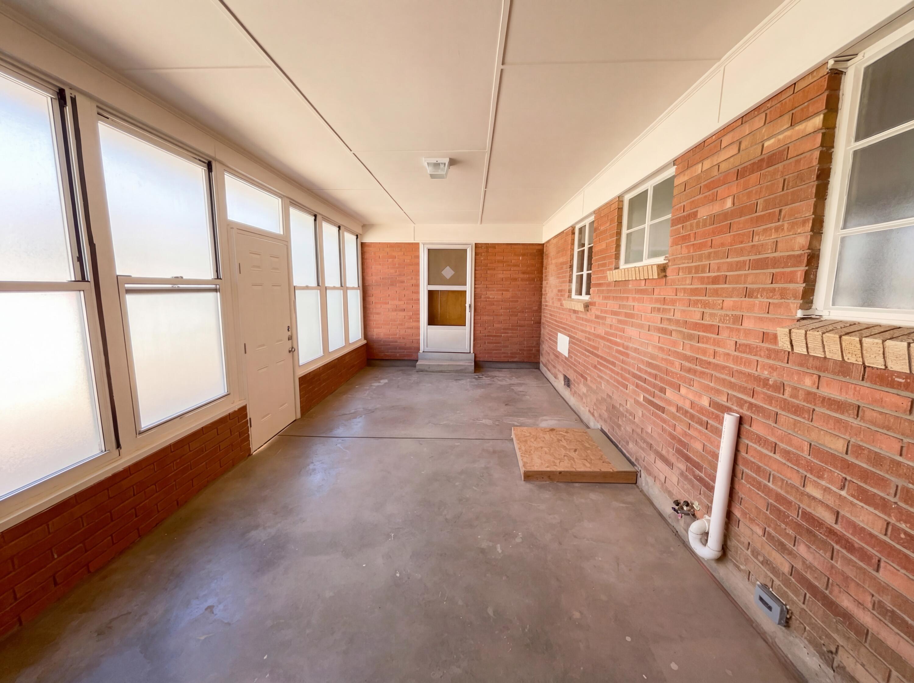 Photo 13 — 628 Florida Street SE