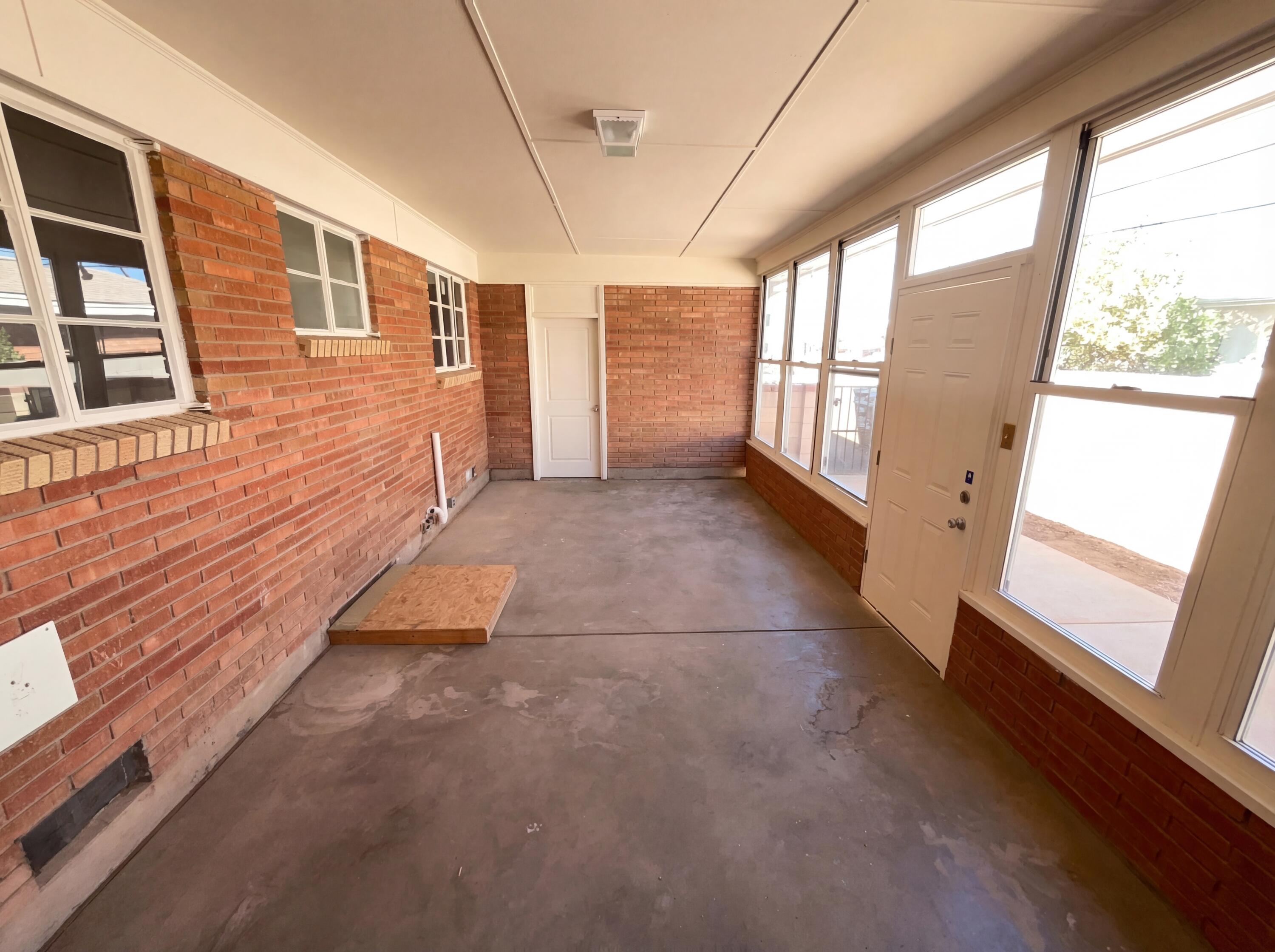 Photo 12 — 628 Florida Street SE