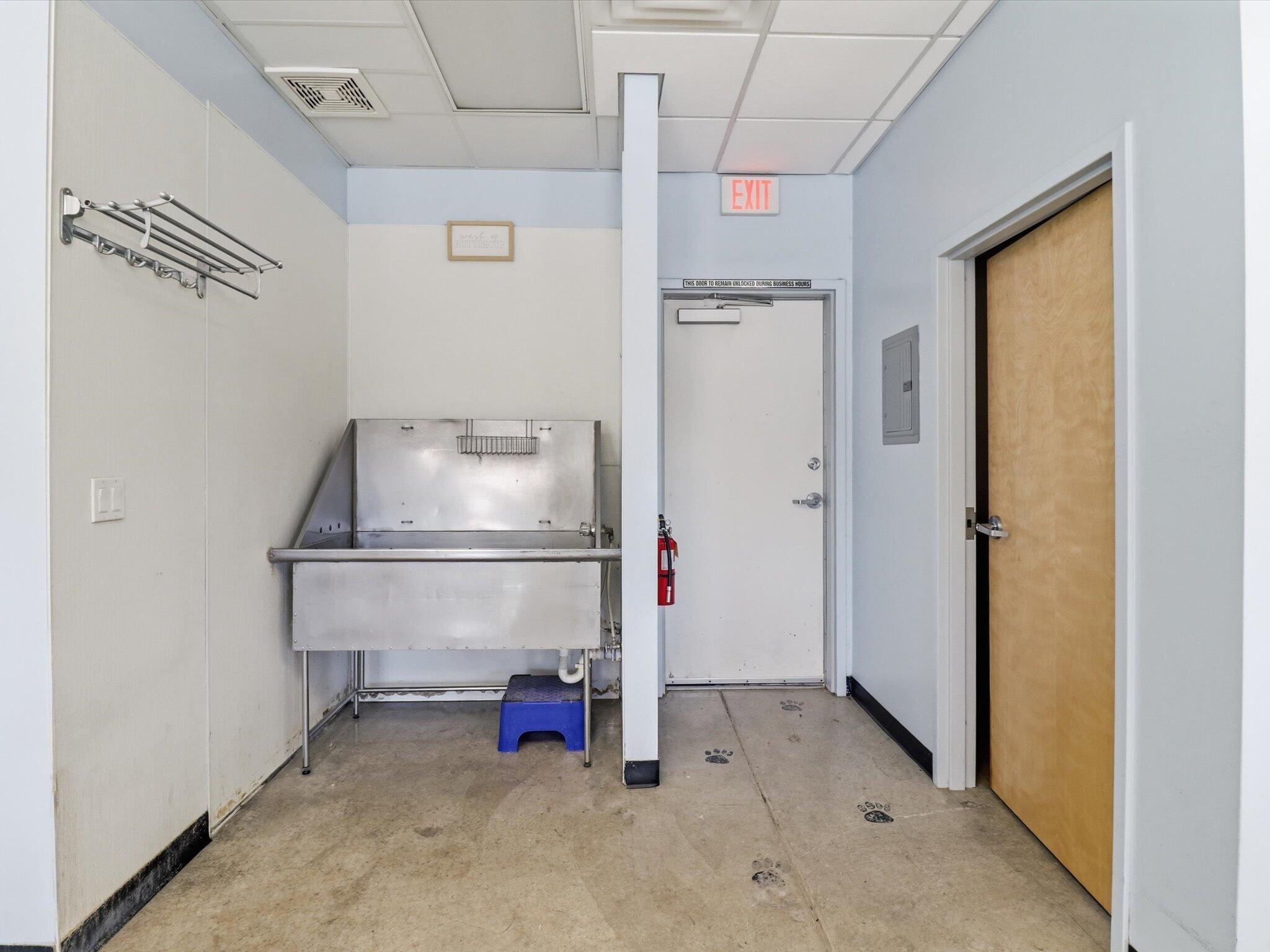 Photo 20 — 9807 4th Street NW
