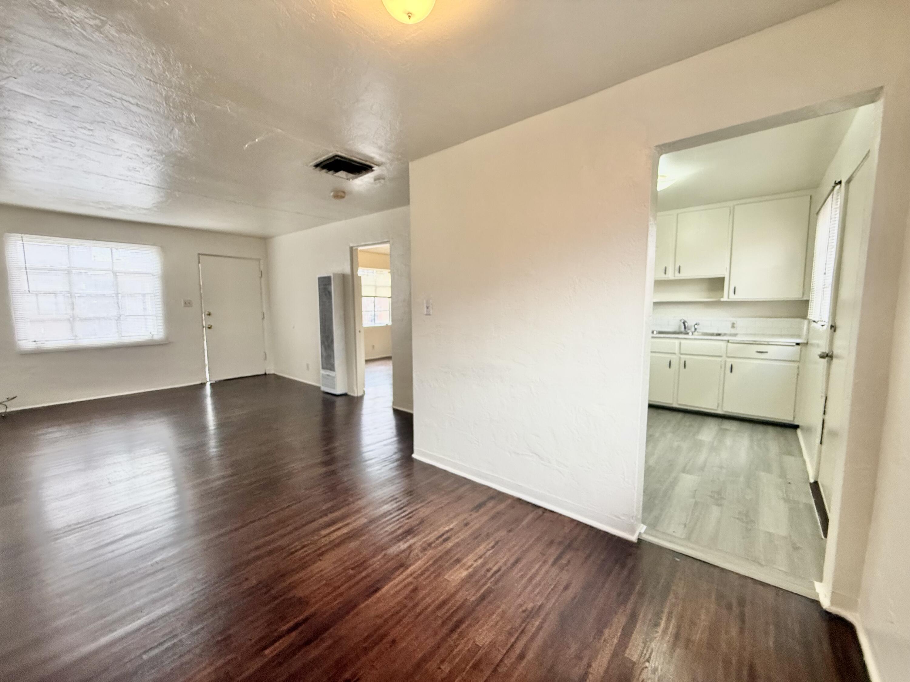Photo 5 — 236 San Pablo Street NE