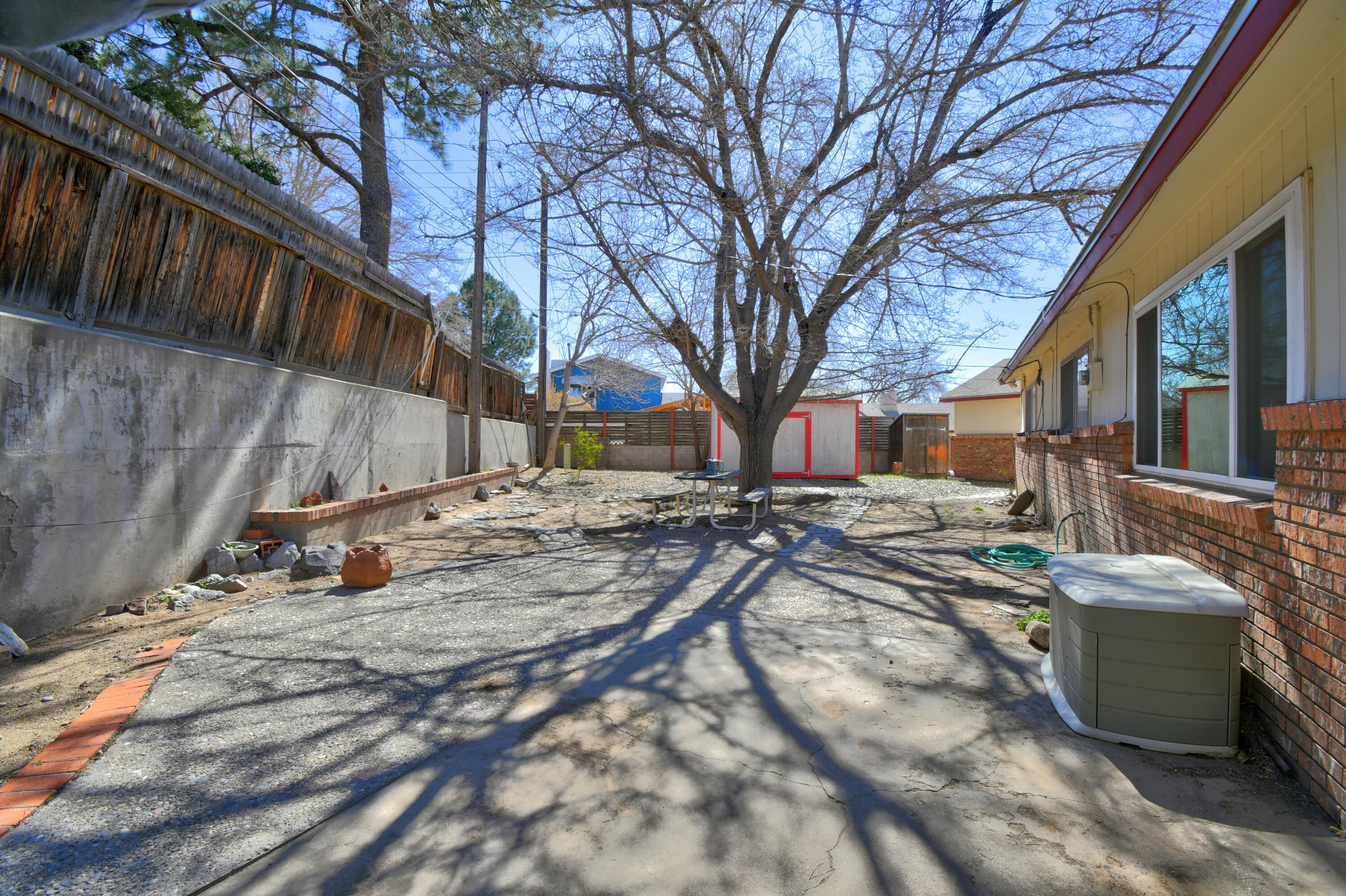 Photo 5 — 3804 Denise Court NE