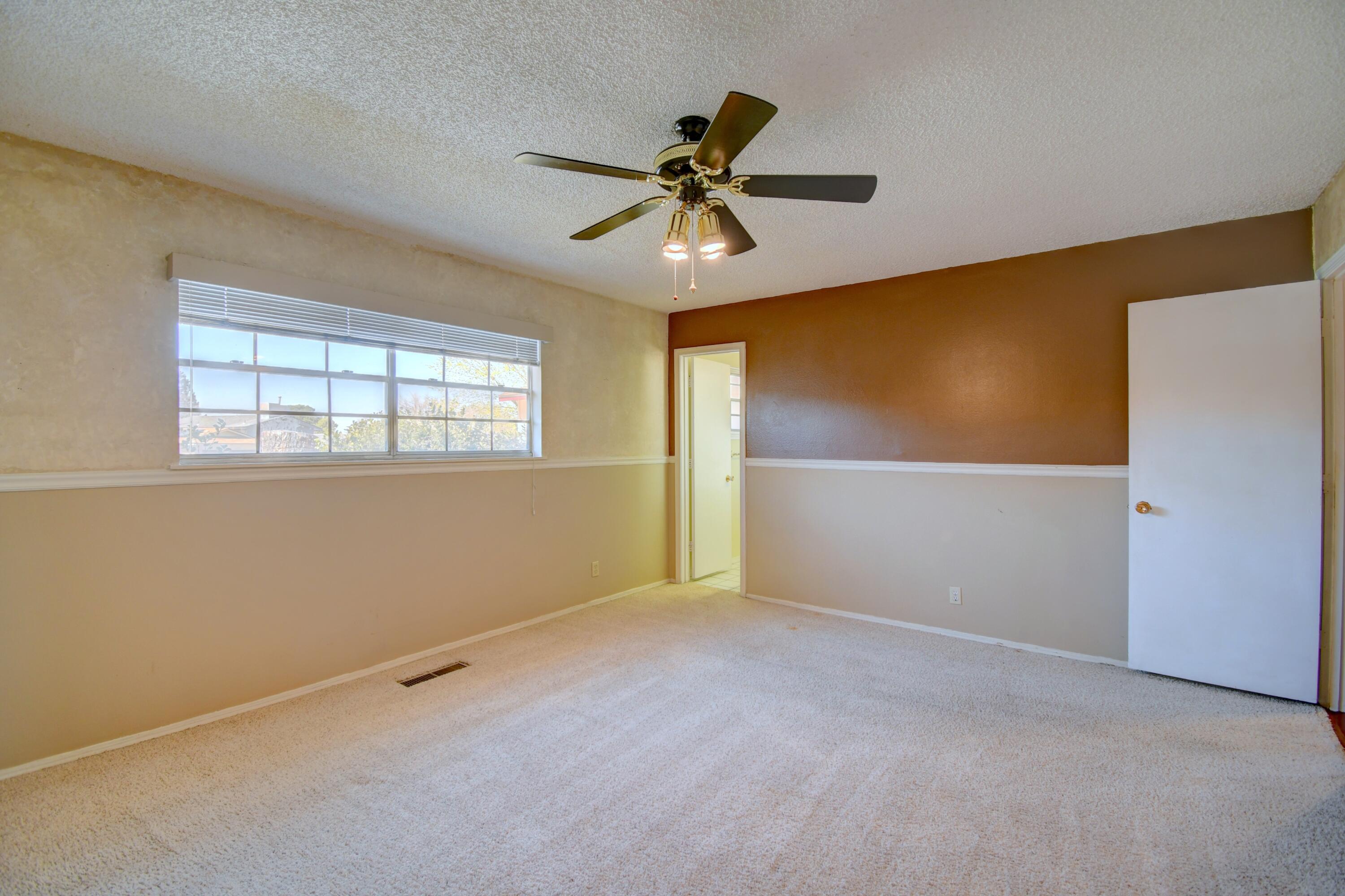 Photo 13 — 3804 Denise Court NE