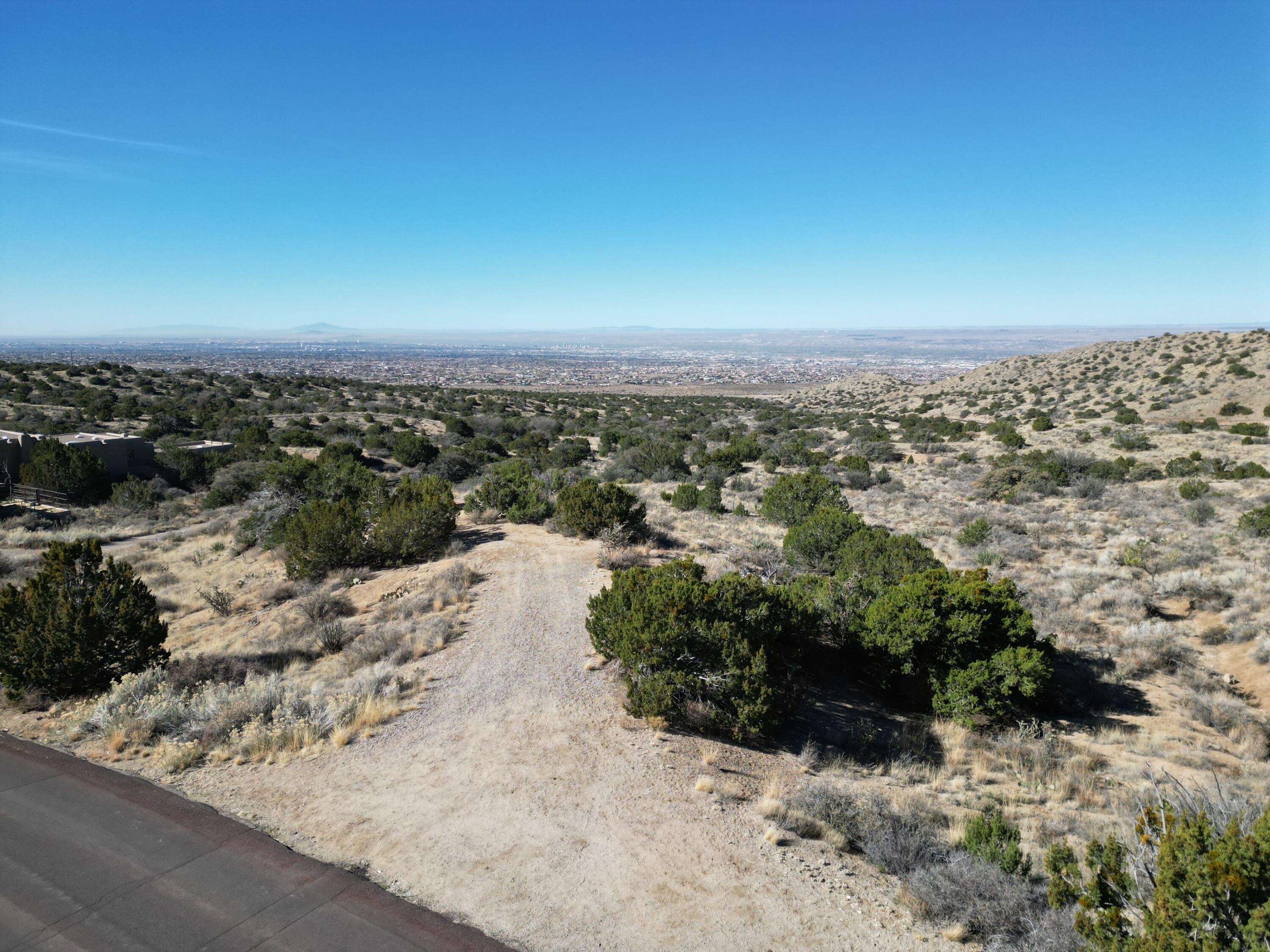 Photo 14 — 28 Tierra Monte Drive NE