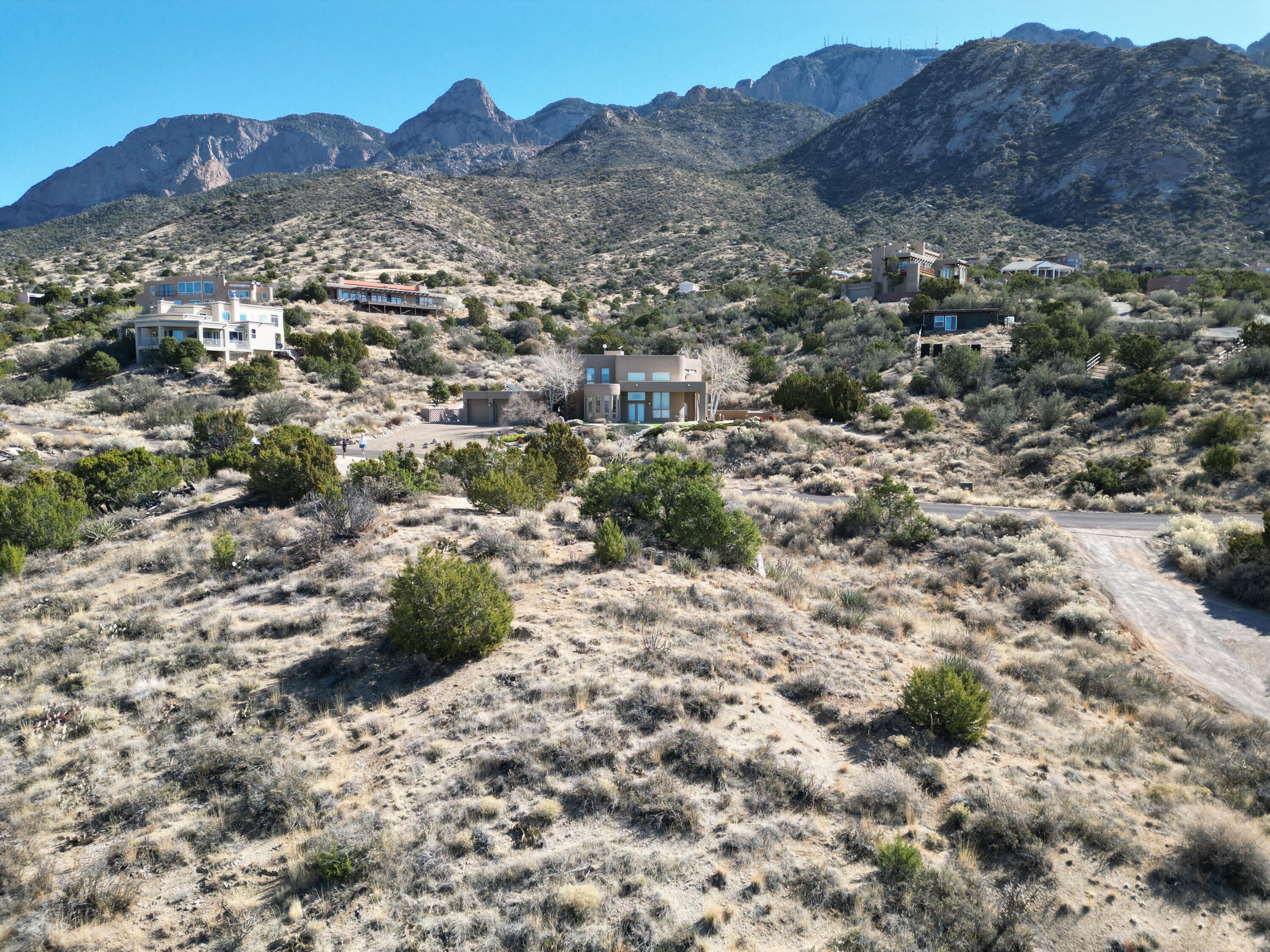 Photo 13 — 28 Tierra Monte Drive NE