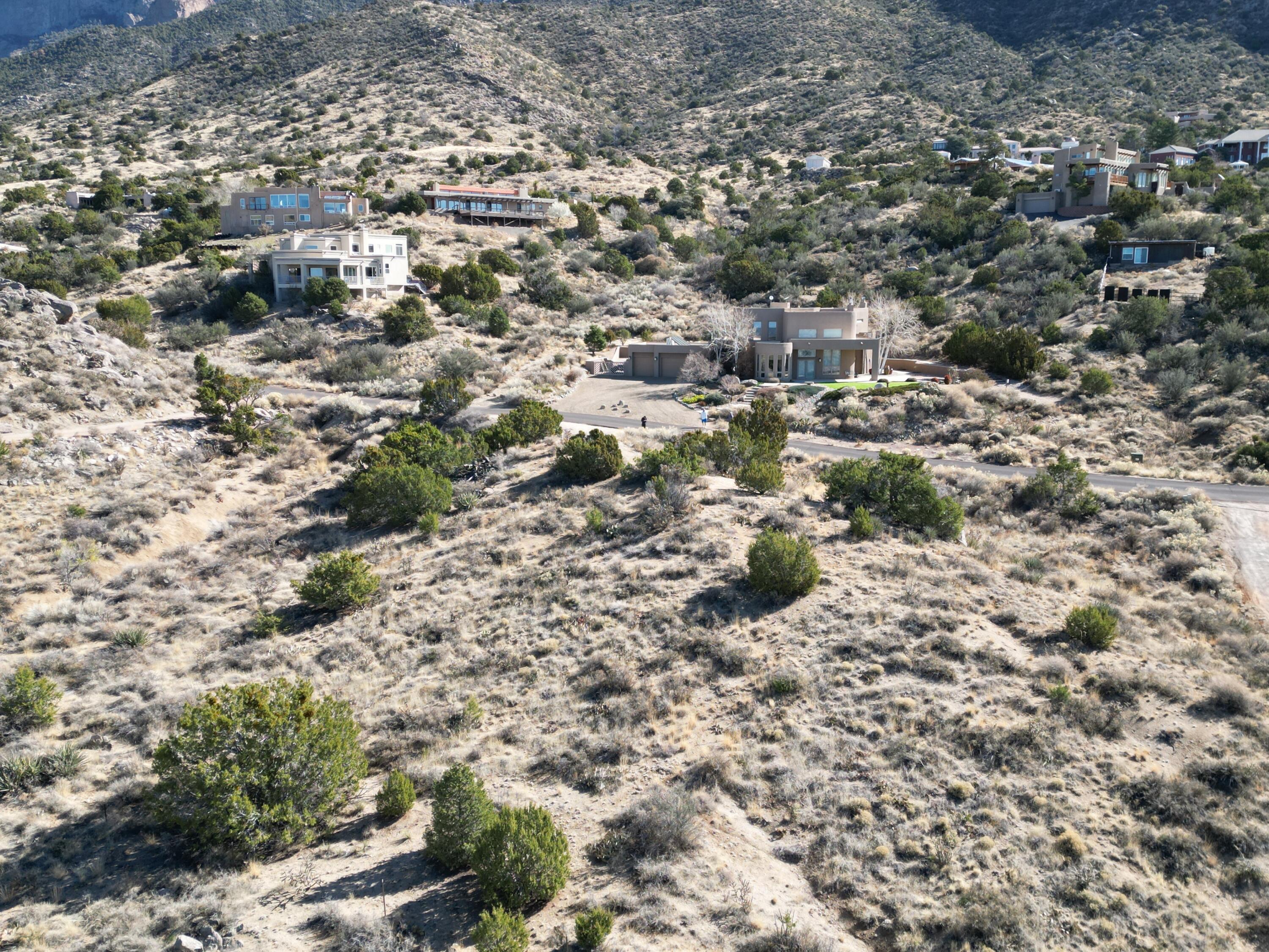 Photo 8 — 28 Tierra Monte Drive NE