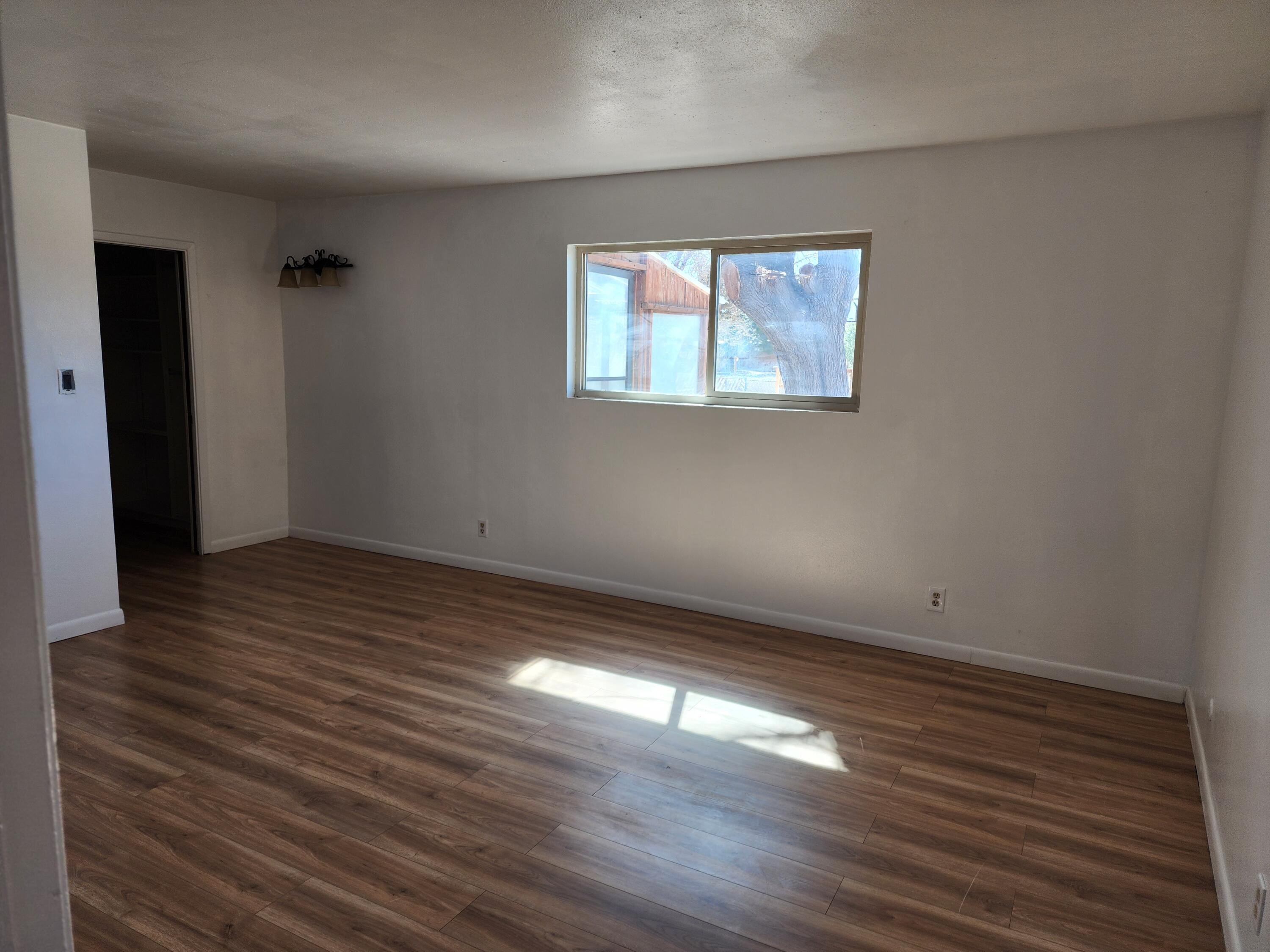Photo 16 — 405 N Godfrey Avenue