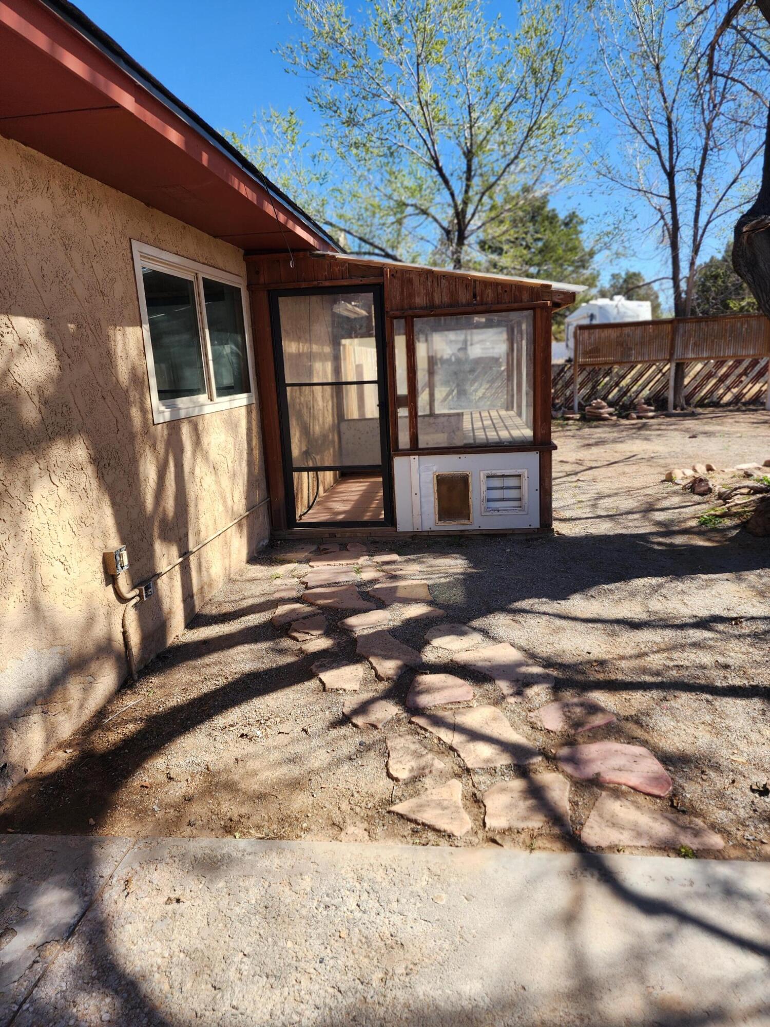 Photo 5 — 405 N Godfrey Avenue