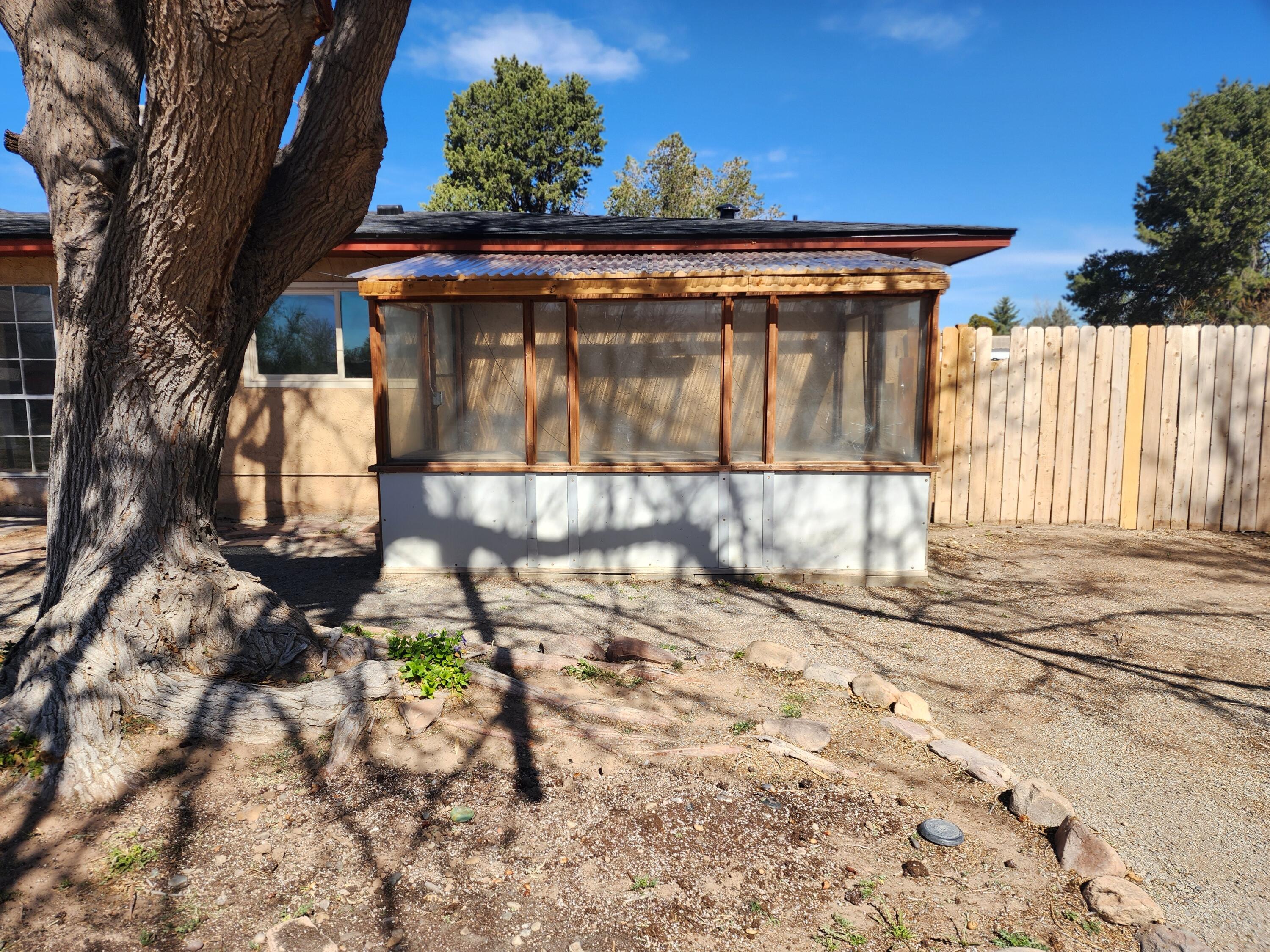 Photo 4 — 405 N Godfrey Avenue