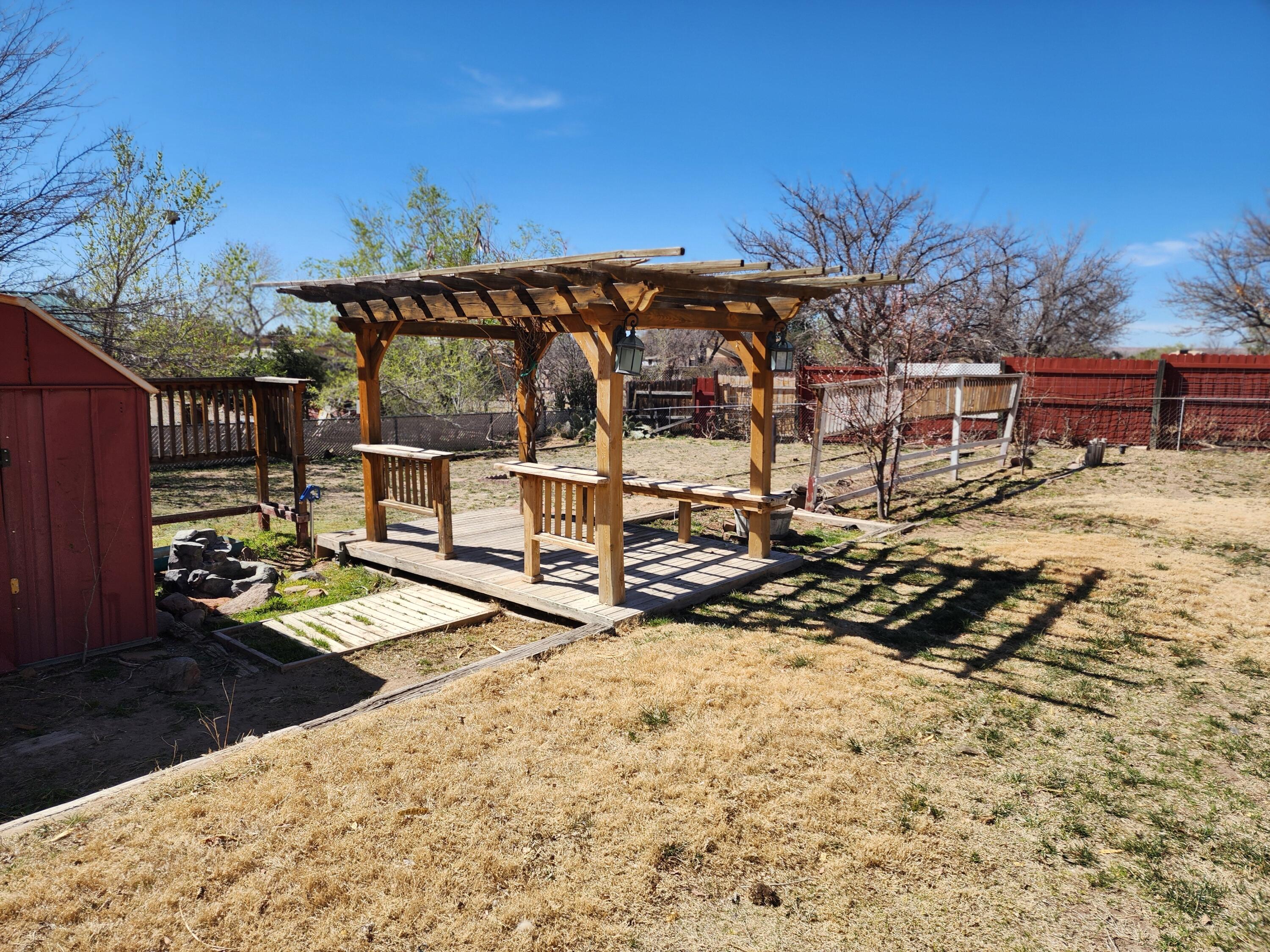 Photo 2 — 405 N Godfrey Avenue