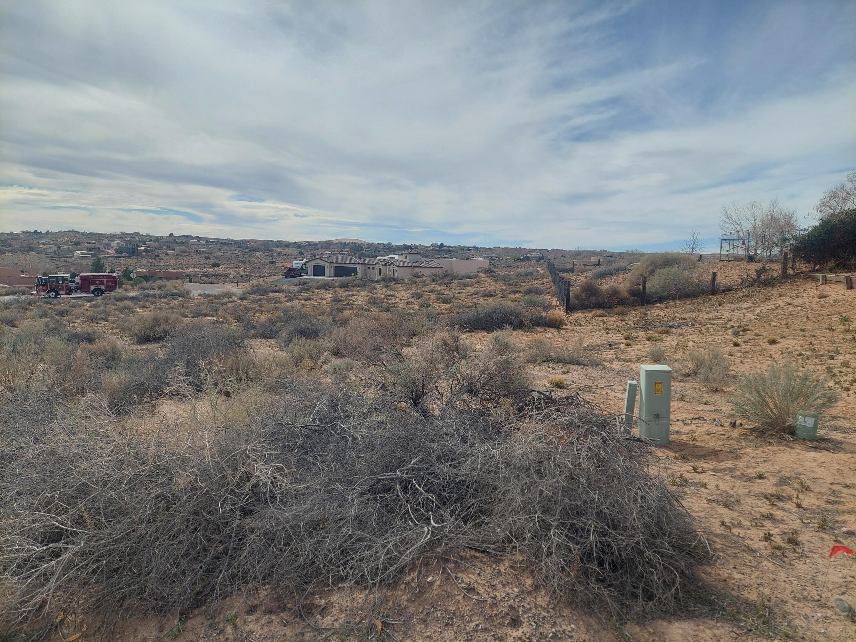 Photo 15 — 2015 San Pablo Road NE