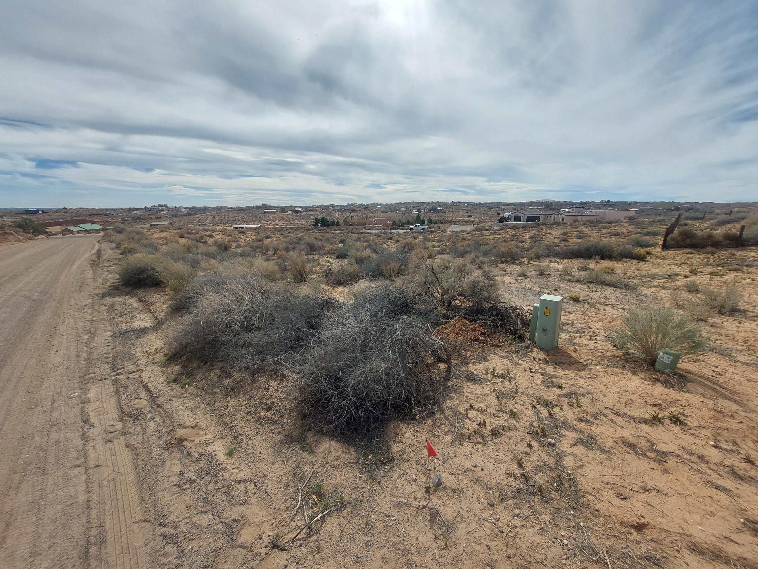 Photo 14 — 2015 San Pablo Road NE