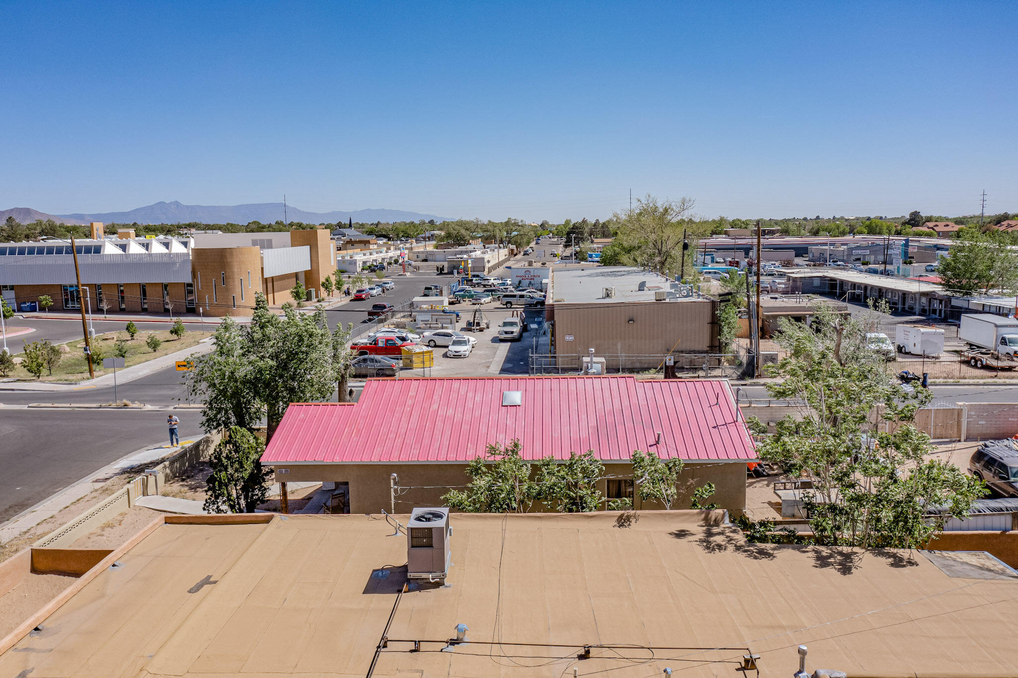 Photo 5 — 201 San Pablo Street NE
