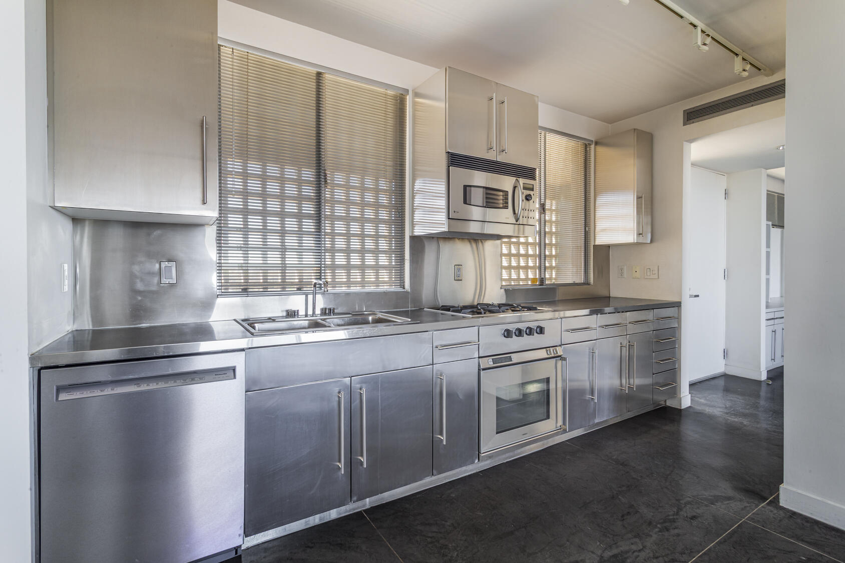Photo 12 — 600 Alcalde Place SW 7B