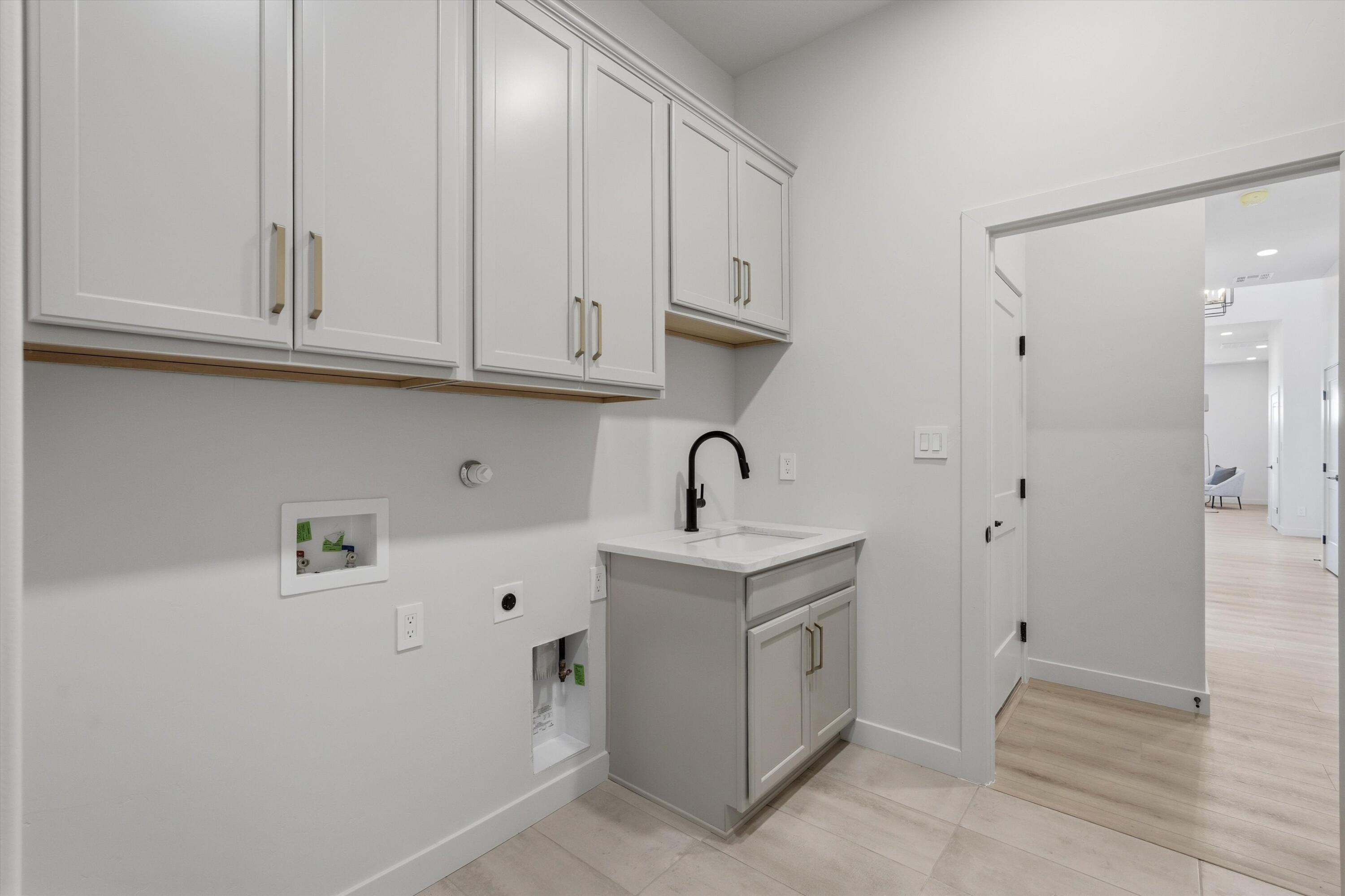 Photo 20 — 2608 Abrazo Road NE