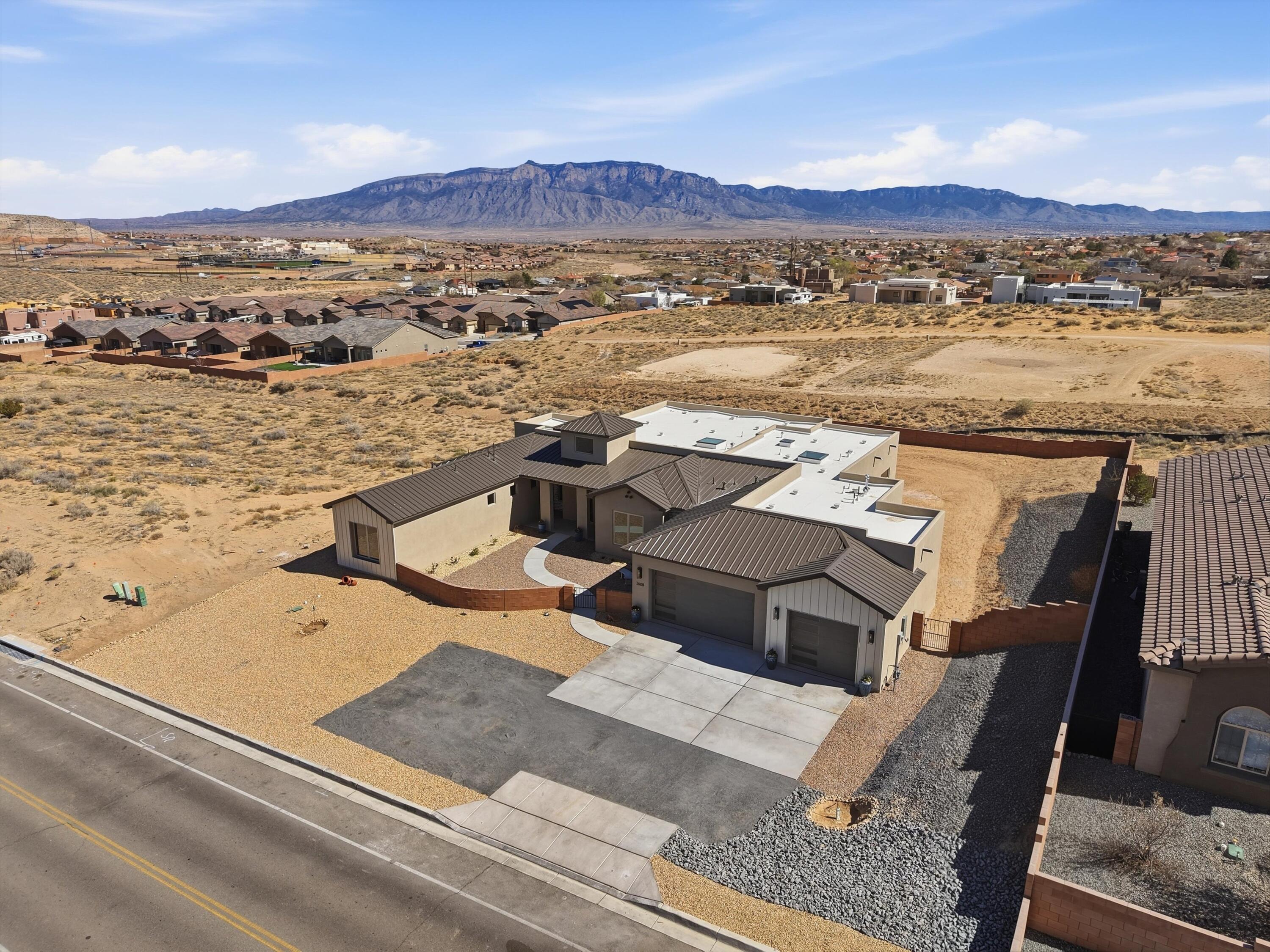 Photo 3 — 2608 Abrazo Road NE