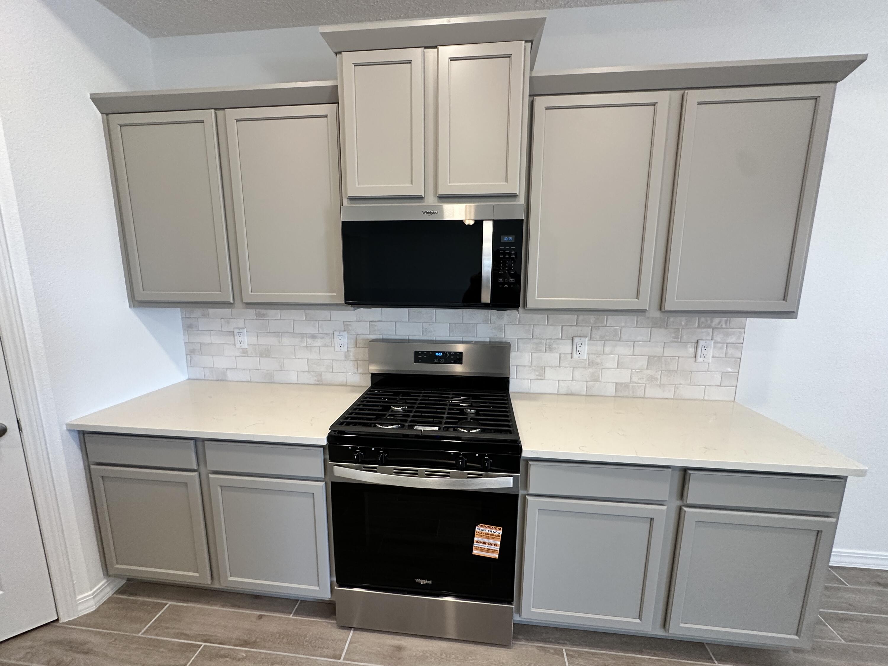 Photo 13 — 1640 Valle De Colores Road NW