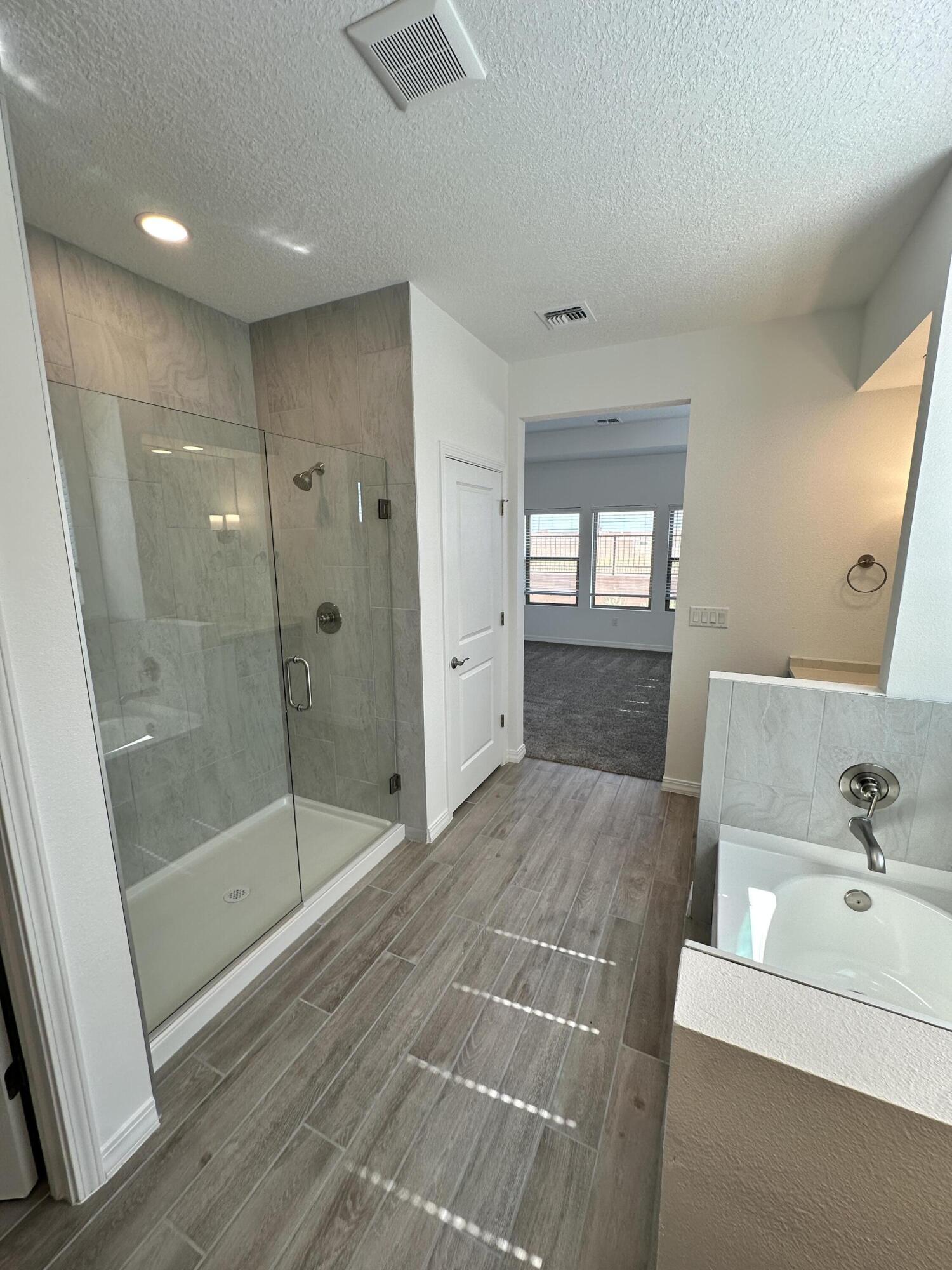 Photo 9 — 1640 Valle De Colores Road NW