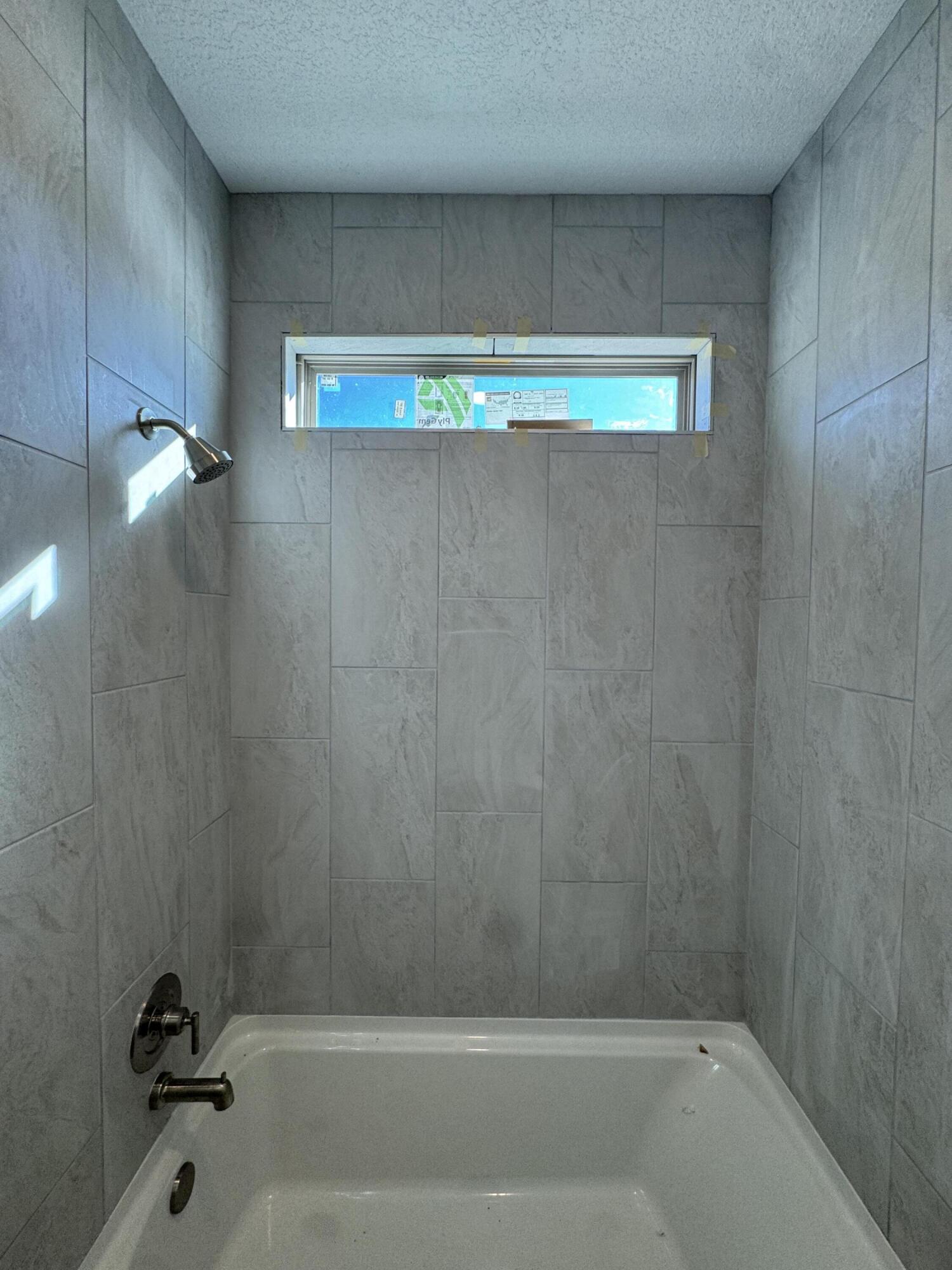 Photo 15 — 1640 Valle De Colores Road NW
