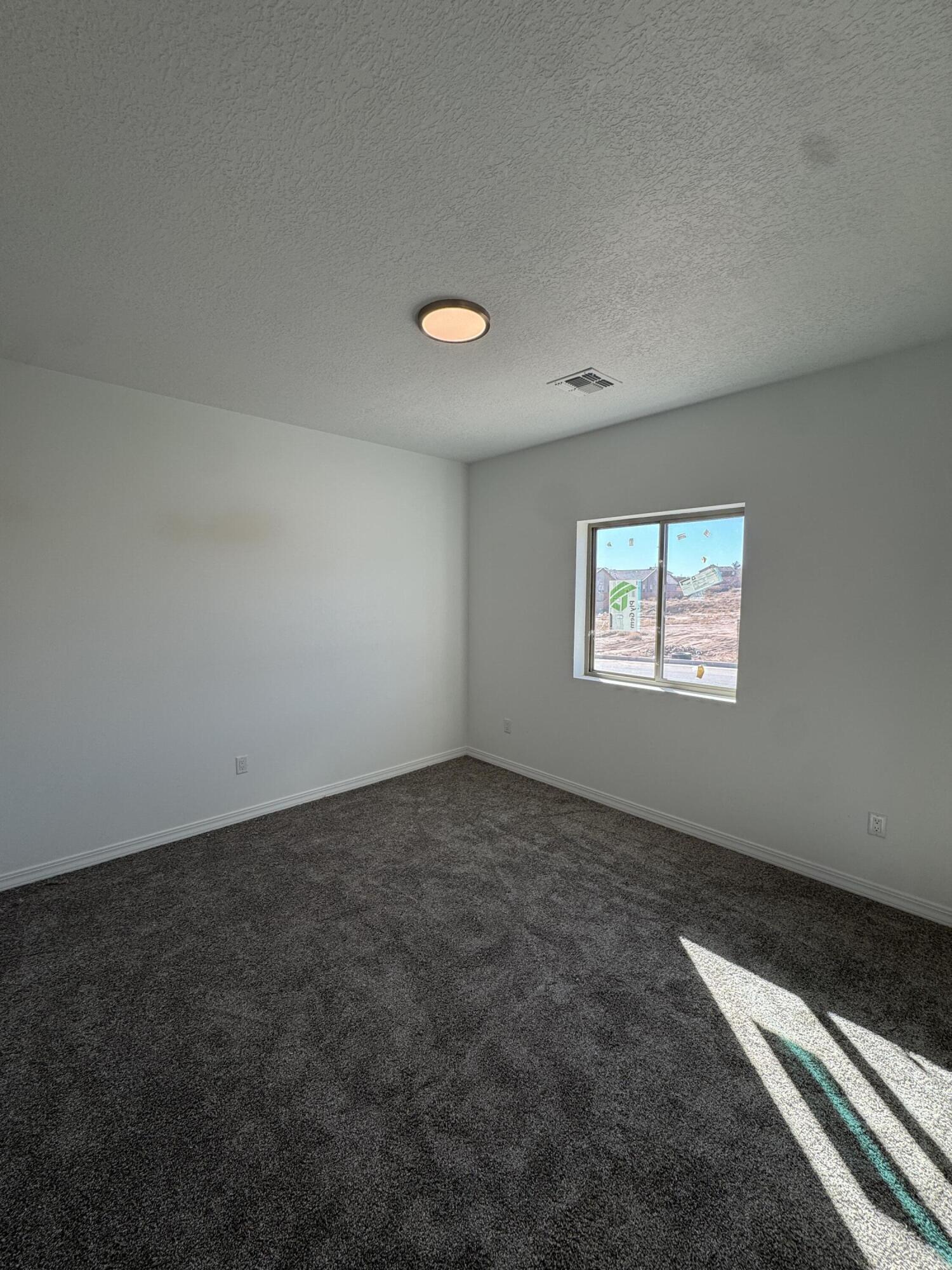 Photo 18 — 1640 Valle De Colores Road NW