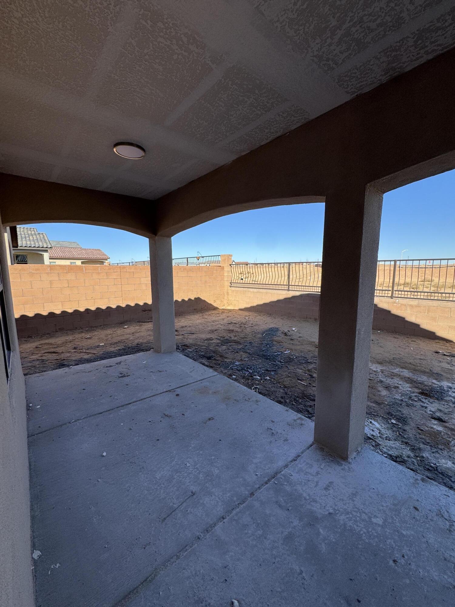 Photo 19 — 1640 Valle De Colores Road NW