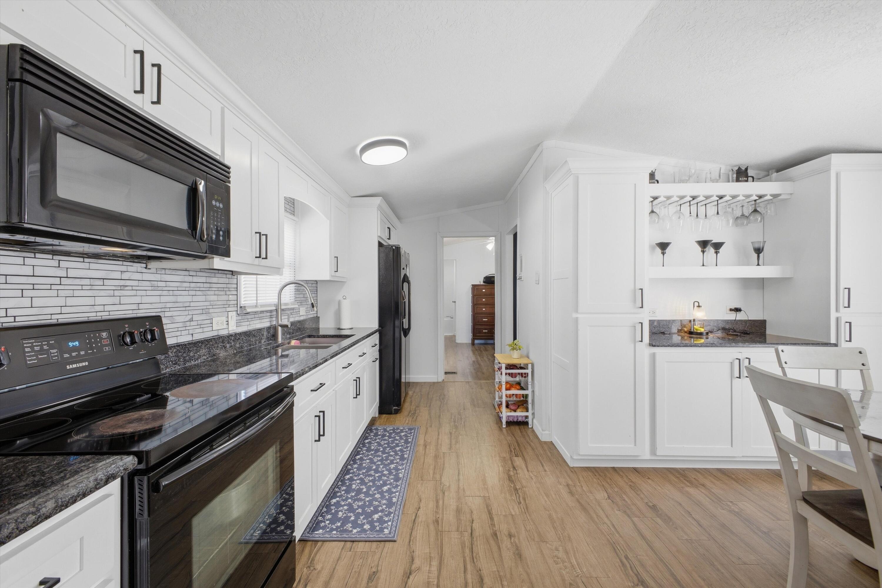 Photo 19 — 224 E Atrisco Vista Boulevard SW TRLR 1020
