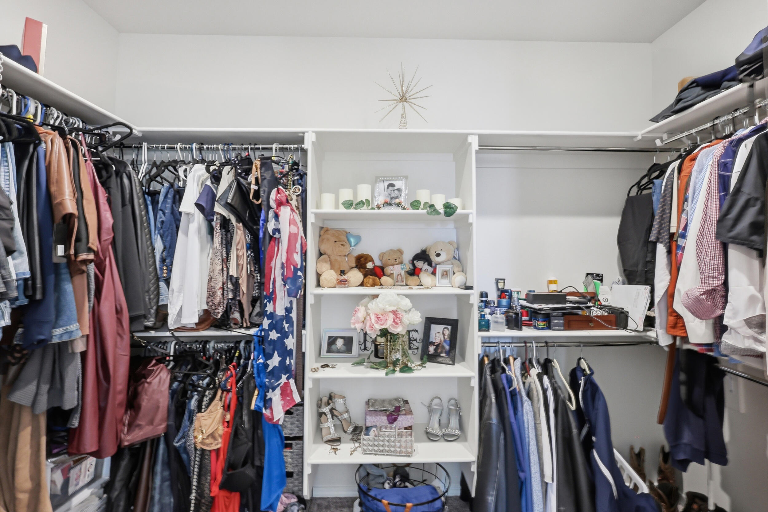 Photo 9 — 215 Needle Avenue SW